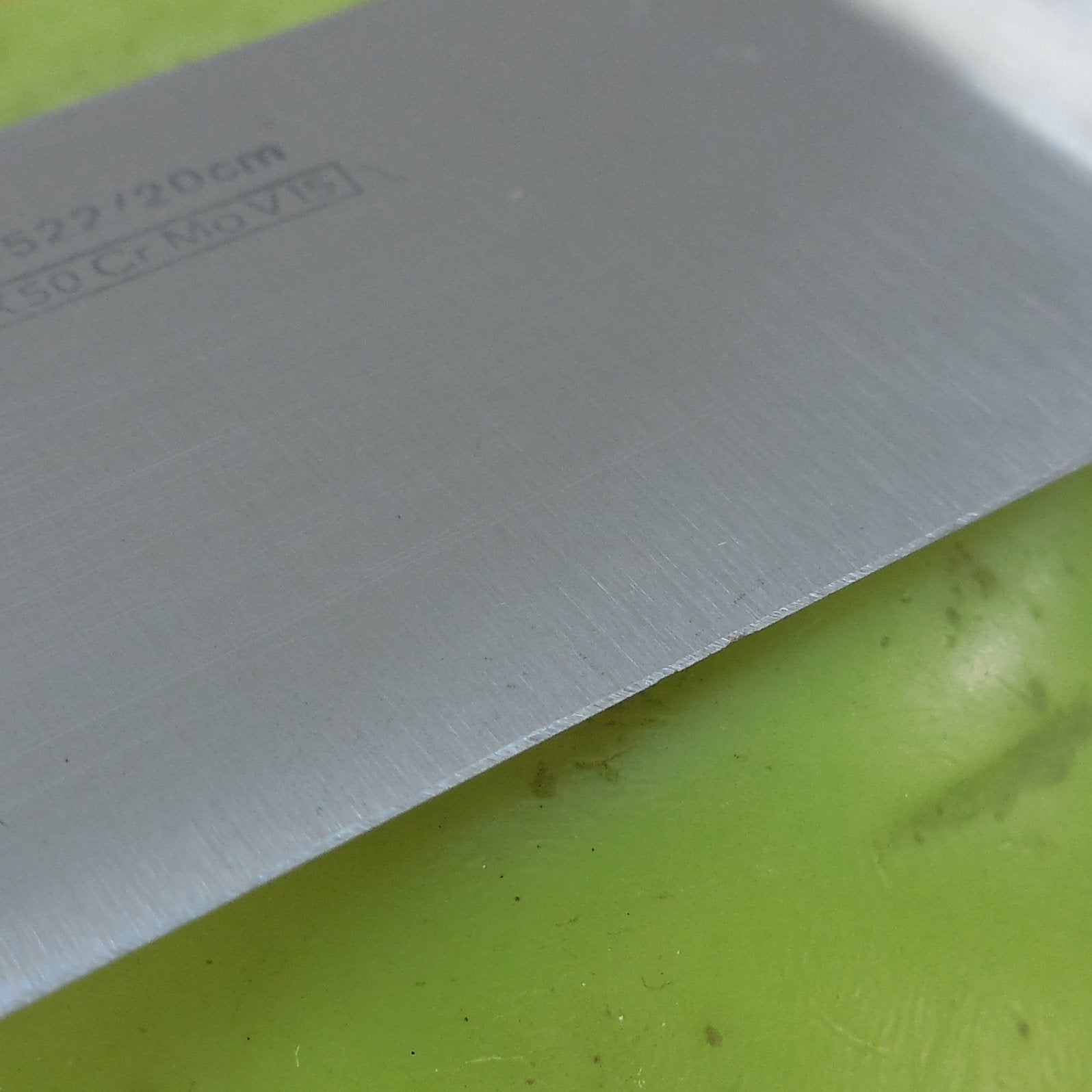 Wusthof Germany Stainless Grand Prix 8" Slicing Knife 4522/20cm Nick