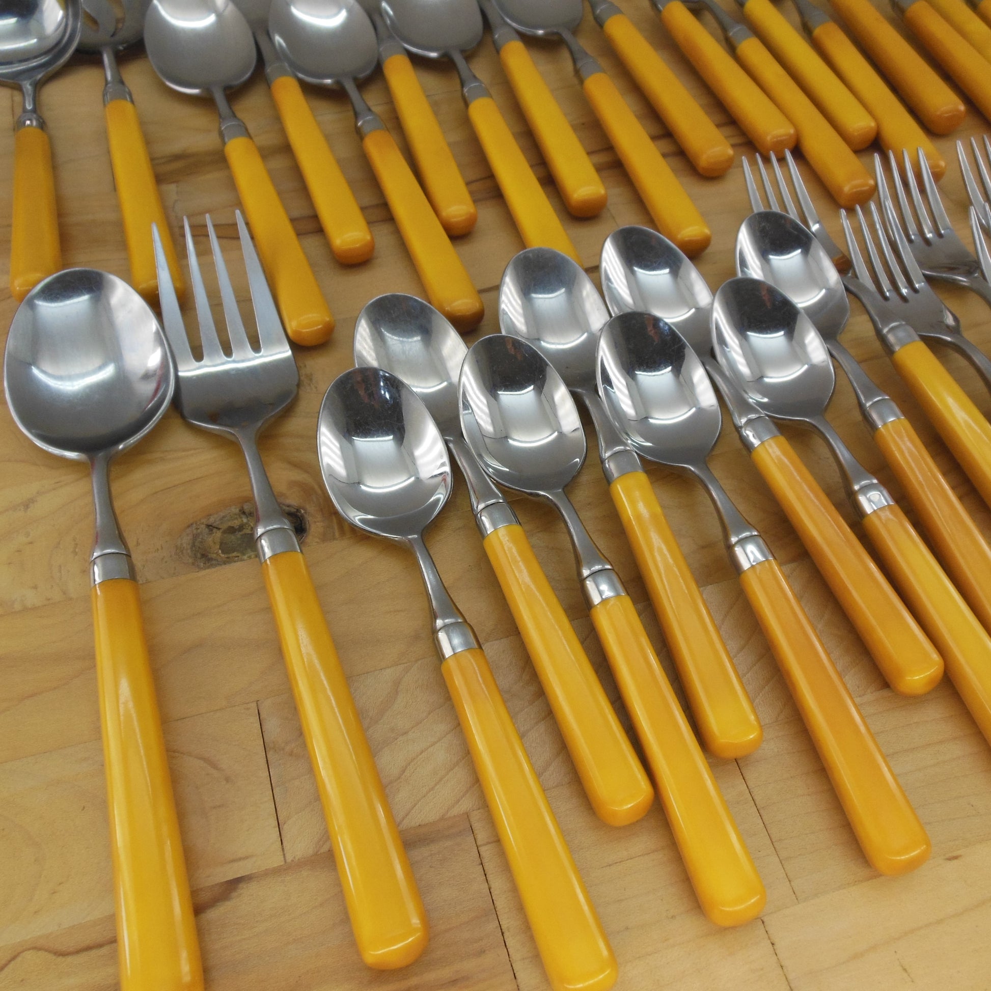 Stanley Roberts Korea Yellow Spectrum Stainless Flatware Set 43 Pieces & Serving
