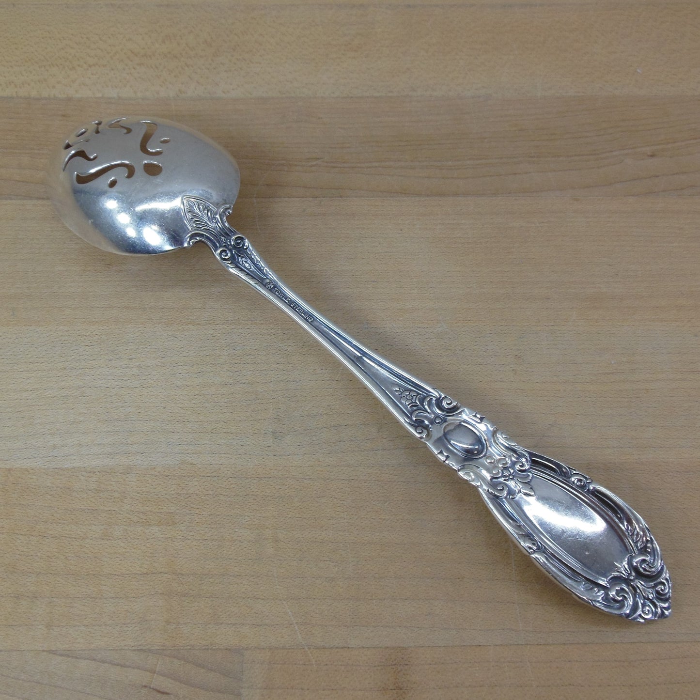 Towle King Richard Sterling Silver Flatware - Pierced Serving Spoon used