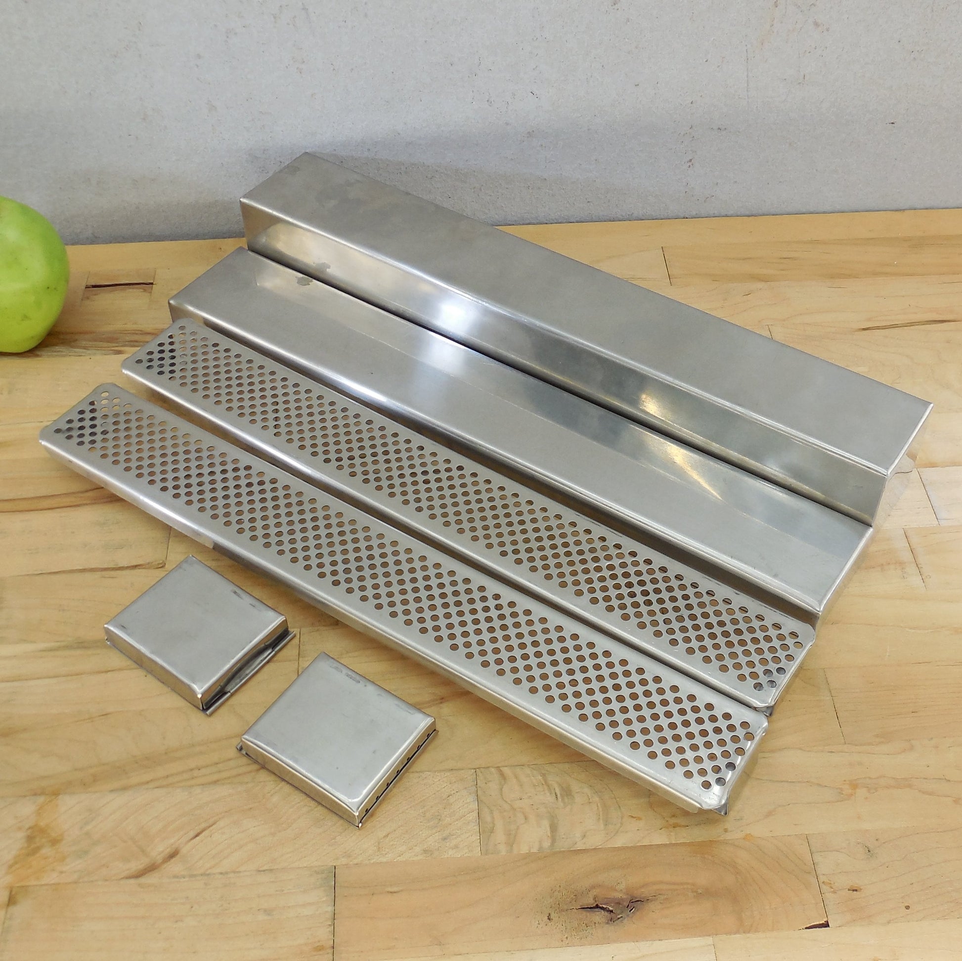 Sweden Sterilization Cassette Box Tray Autoclave 3 Crowns 6 Piece Perforated