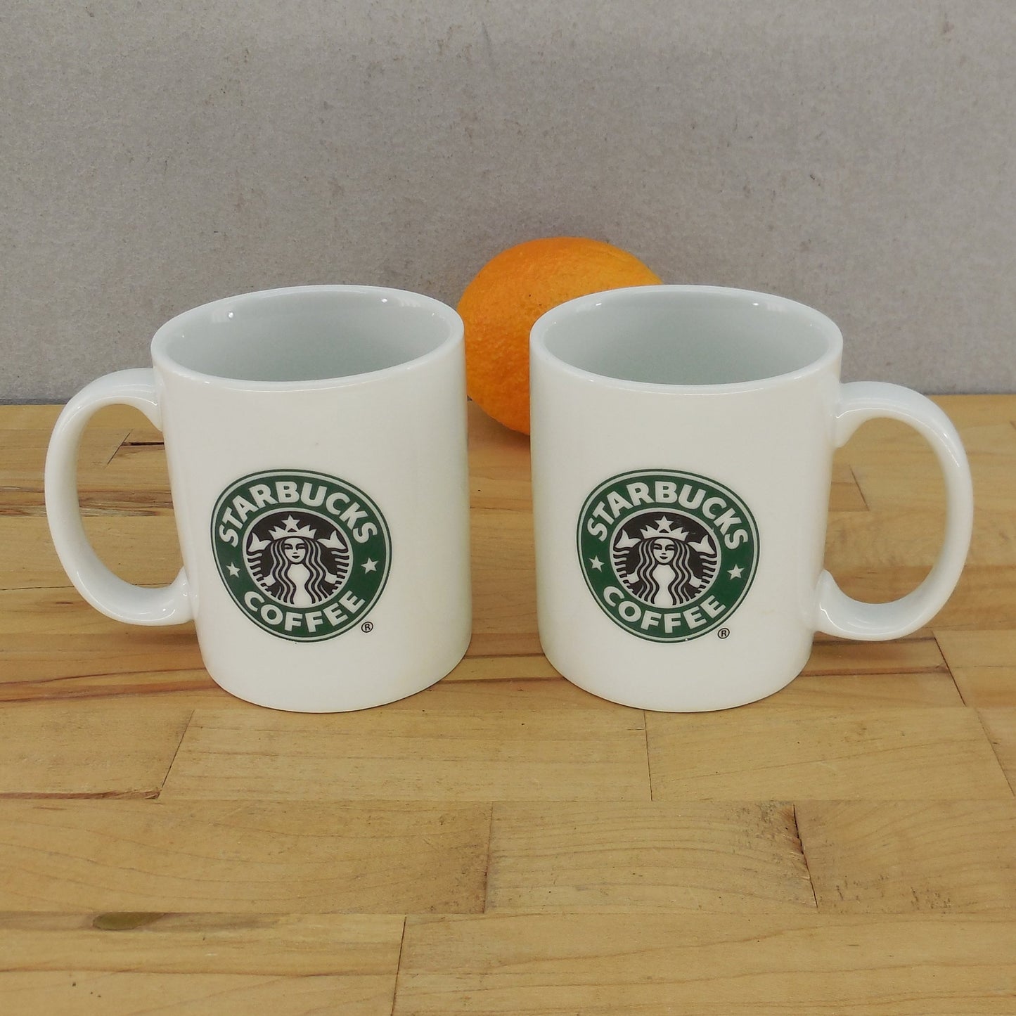 Starbucks 2006 Pair Classic Logo Mugs 12 Oz. Green White Black