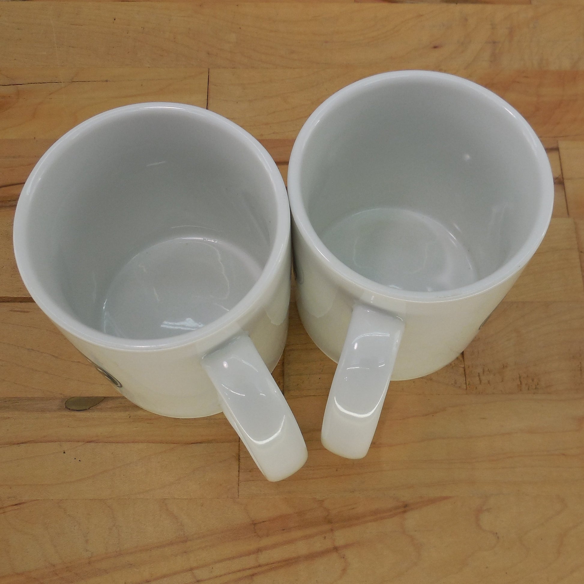 Starbucks 2006 Pair Classic Logo Mugs 12 Oz. Green White Black Vintage
