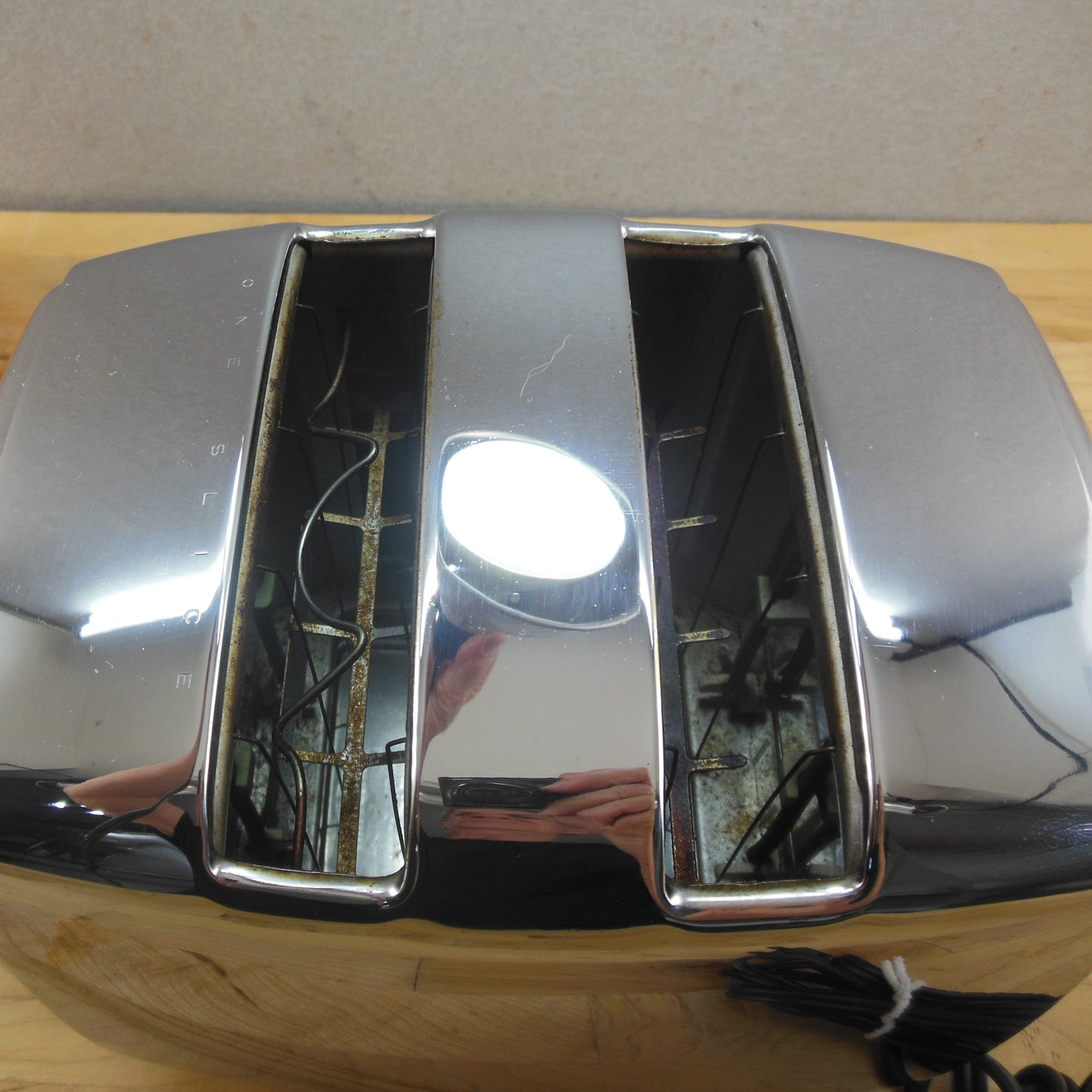 Sunbeam T-35-1 Automatic Drop-Rise Chrome Toaster Working Top View