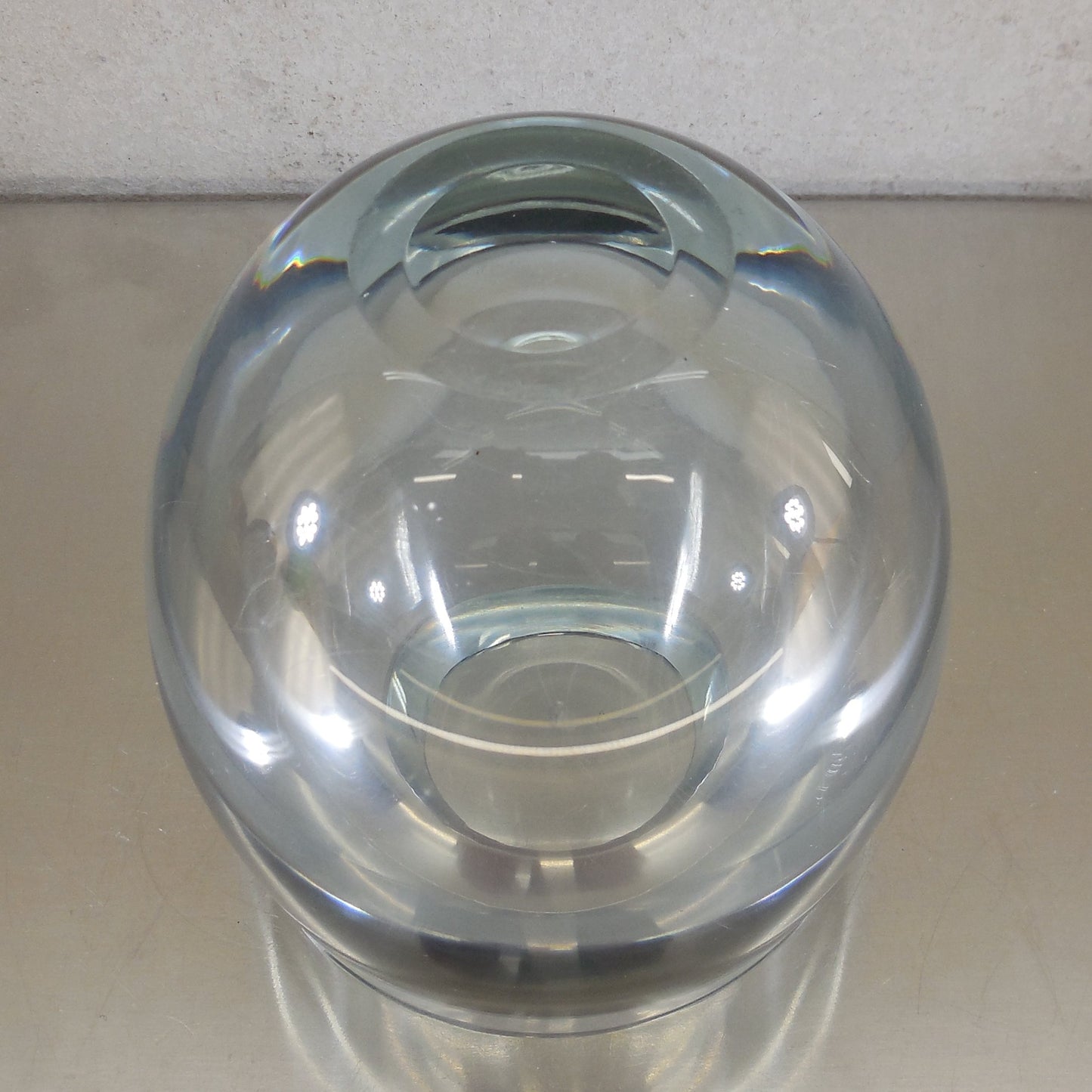 Unsigned Swedish Heavy Thick Art Glass Vase Orb Strombergshyttan Era Bottom 4-3/8"