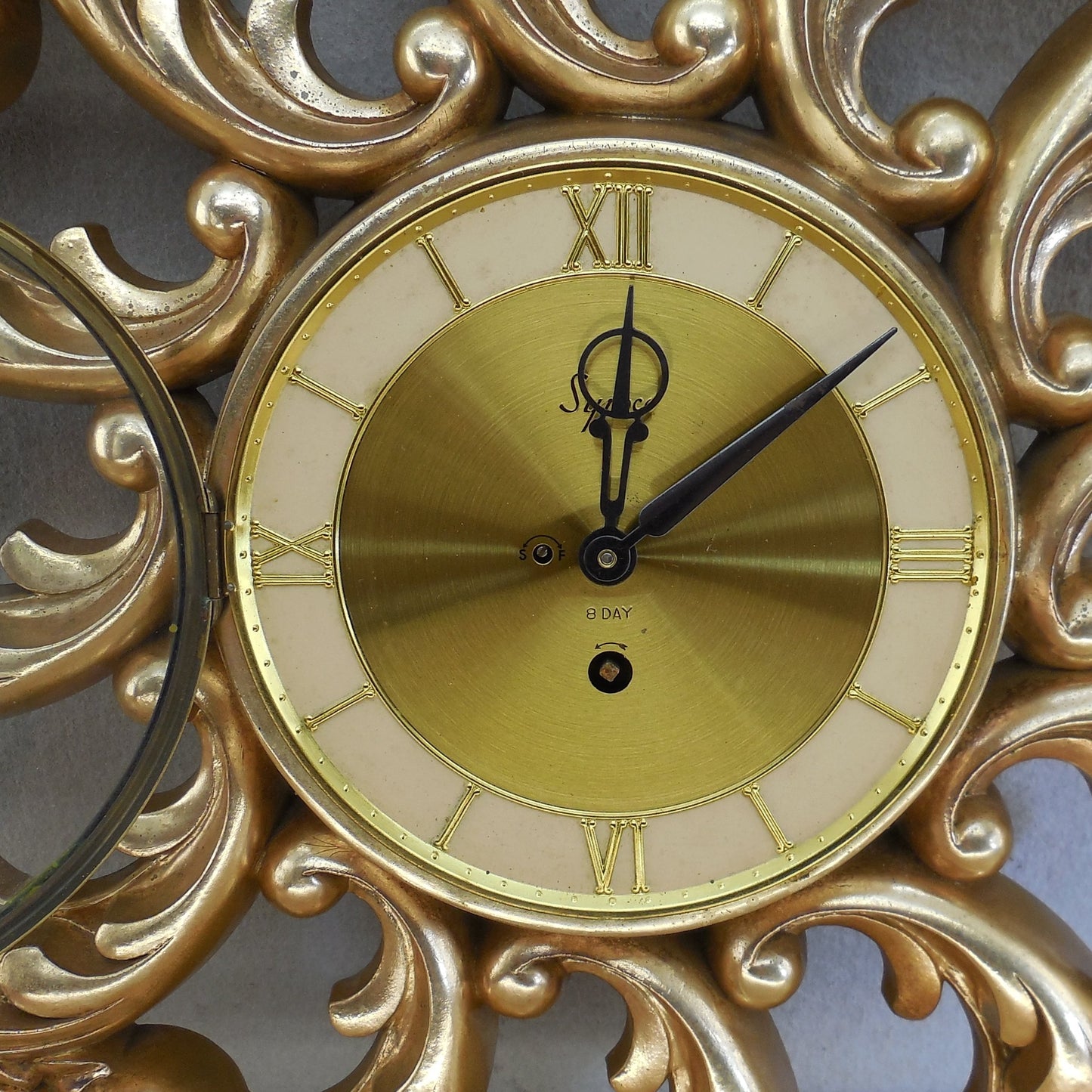 Syroco USA Bright Gold Flower Scroll 8 Day Wall Clock 18" - Not Running Glass Face