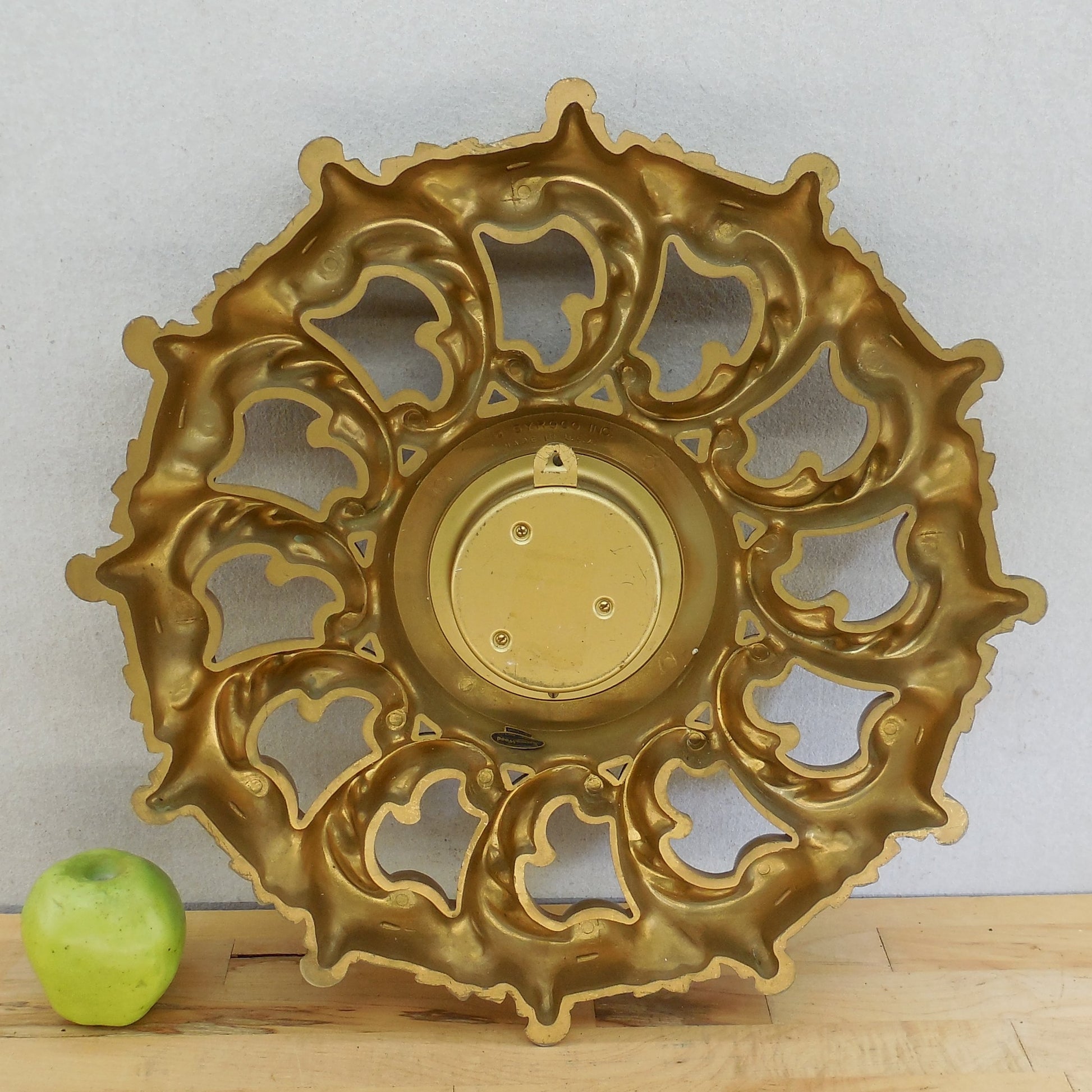 Syroco USA Bright Gold Flower Scroll 8 Day Wall Clock 18" - Not Running Back