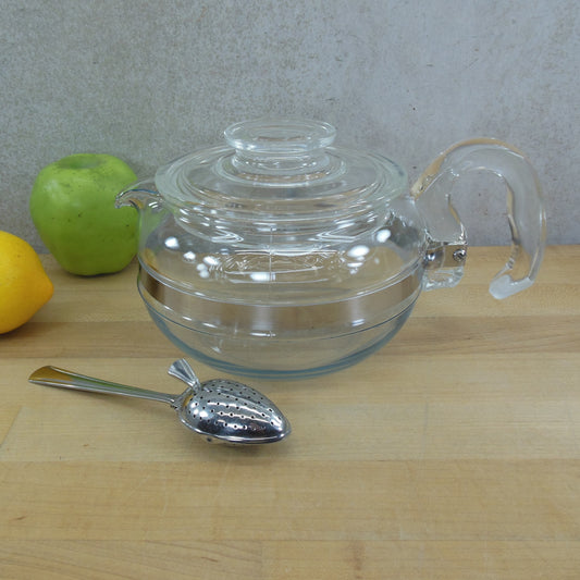 Pyrex USA Flameware Glass 6 Cup Teapot Water Kettle 8446-B