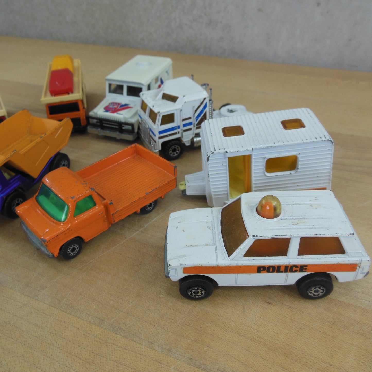 Diecast Toy 9 Lot Trucks Police Vehicles - Matchbox Lesley Majorette Trailer Bank