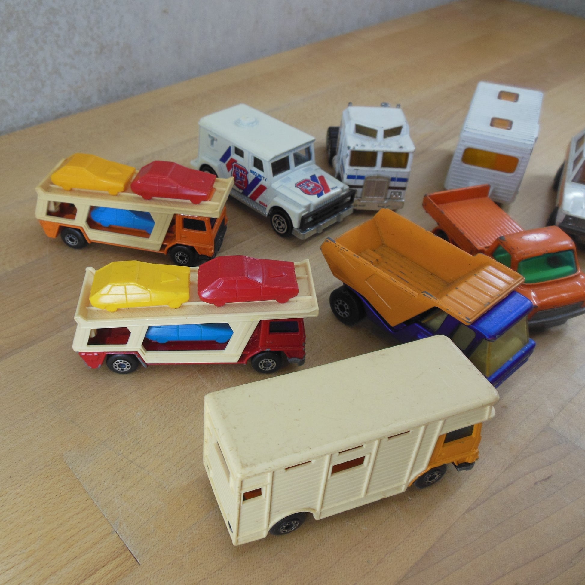 Diecast Toy 9 Lot Trucks Police Vehicles - Matchbox Lesley Majorette Car Hauler