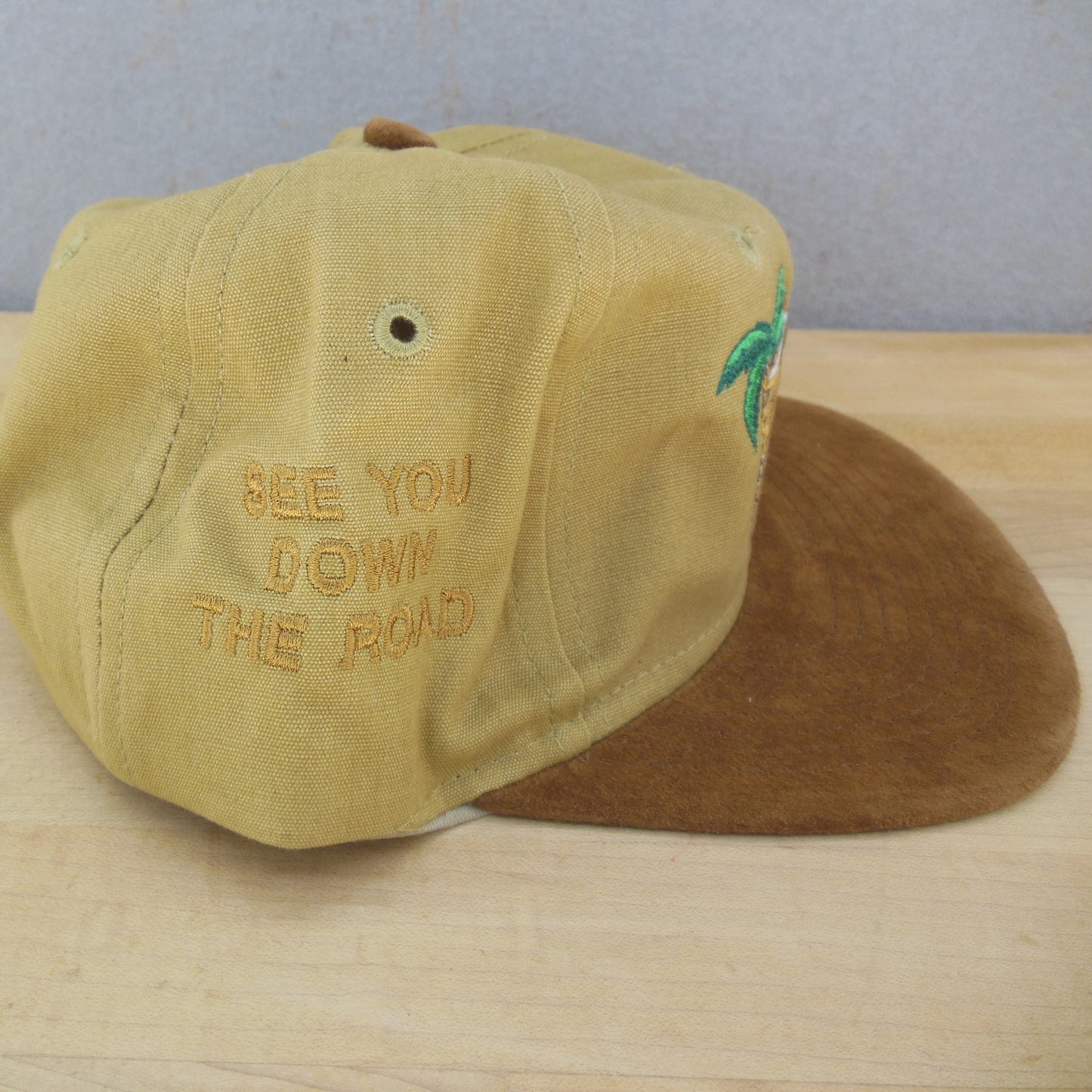 Show Peoples's Winter Quarters Sarasota FL Cap Hat - Tan Red NOS New