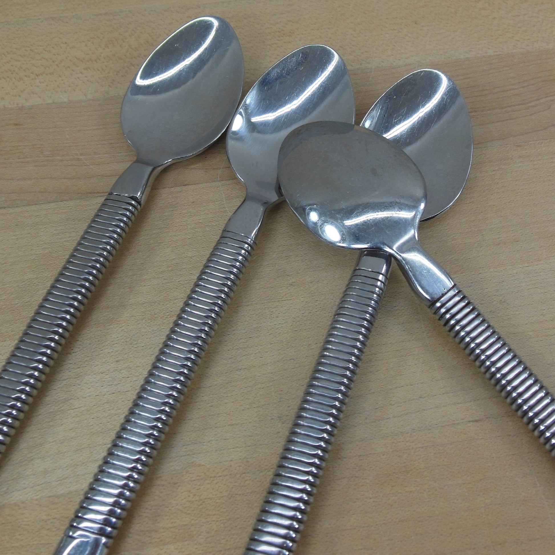 Retroneu Latitudes Stainless Steel Flatware - Teaspoons 4 Set used