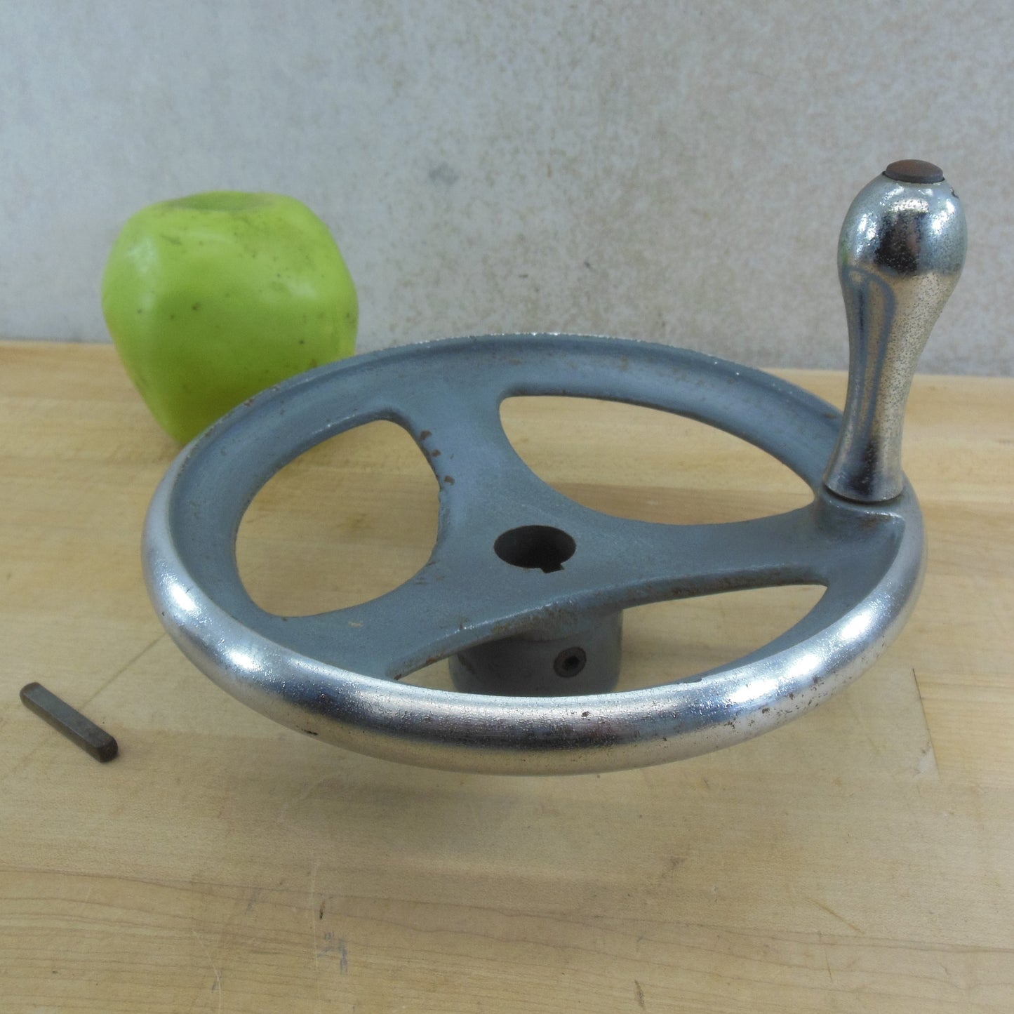 Delta Unisaw Table Saw Shaper LTA-420 Hand Wheel Crank Handle Gray 7" Vintage