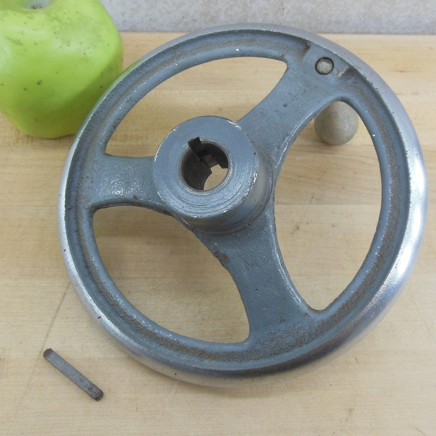 Delta Unisaw Table Saw Shaper LTA-420 Hand Wheel Crank Handle Gray 7" Used