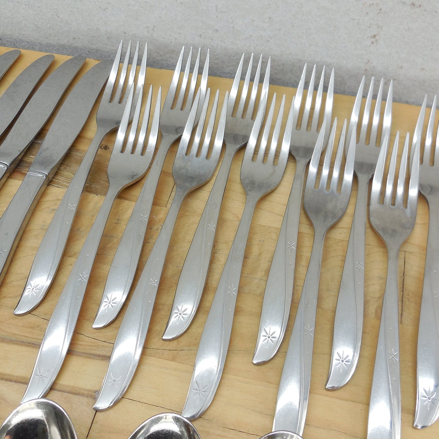 Oneida Community Twin Star Stainless Flatware Set Service for 11 Plus fork
