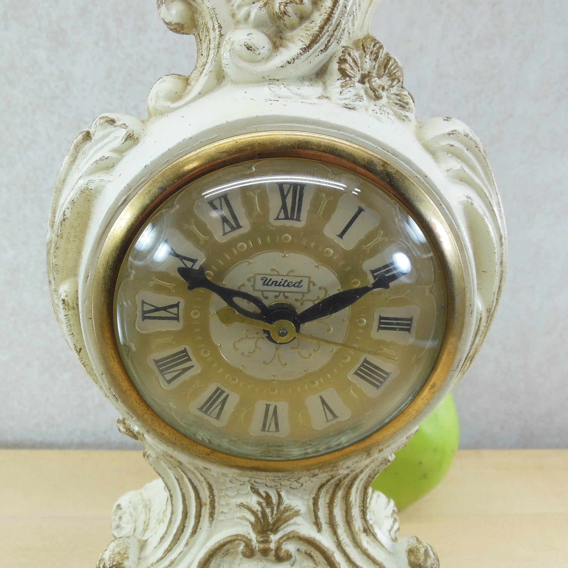 United Metal Goods NY USA French Provincial No. 82 Mantle Shelf Clock Dial Wihte Gold