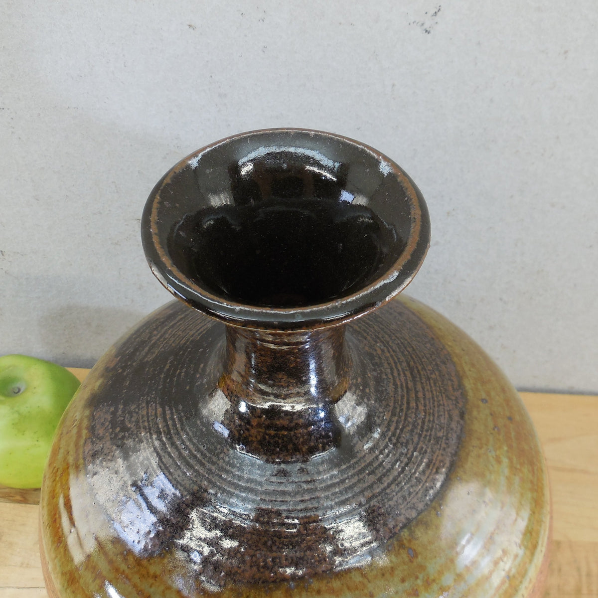 Valda Cox 1976 Signed Large Stoneware Pottery Vase 11.75" Earth Tones