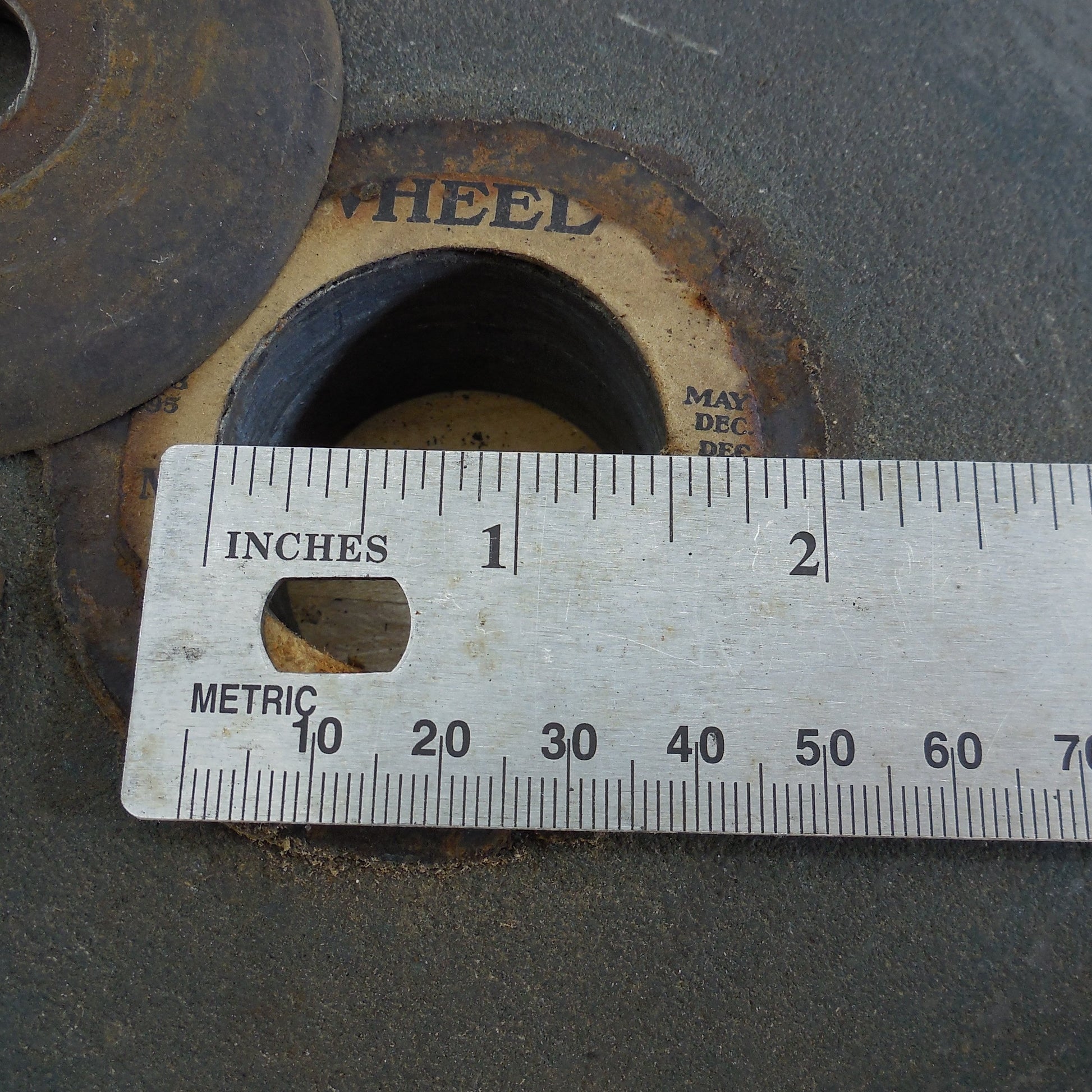The Carborundum Co. Niagara No. 460 Hand Crank Bench Sharpening Wheel 8"
