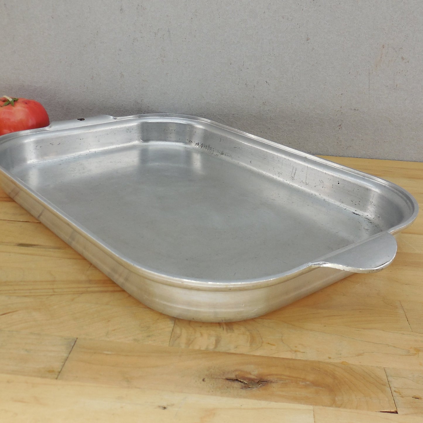 Wear Ever USA No. 918 Aluminum Open Roasting Baking Pan