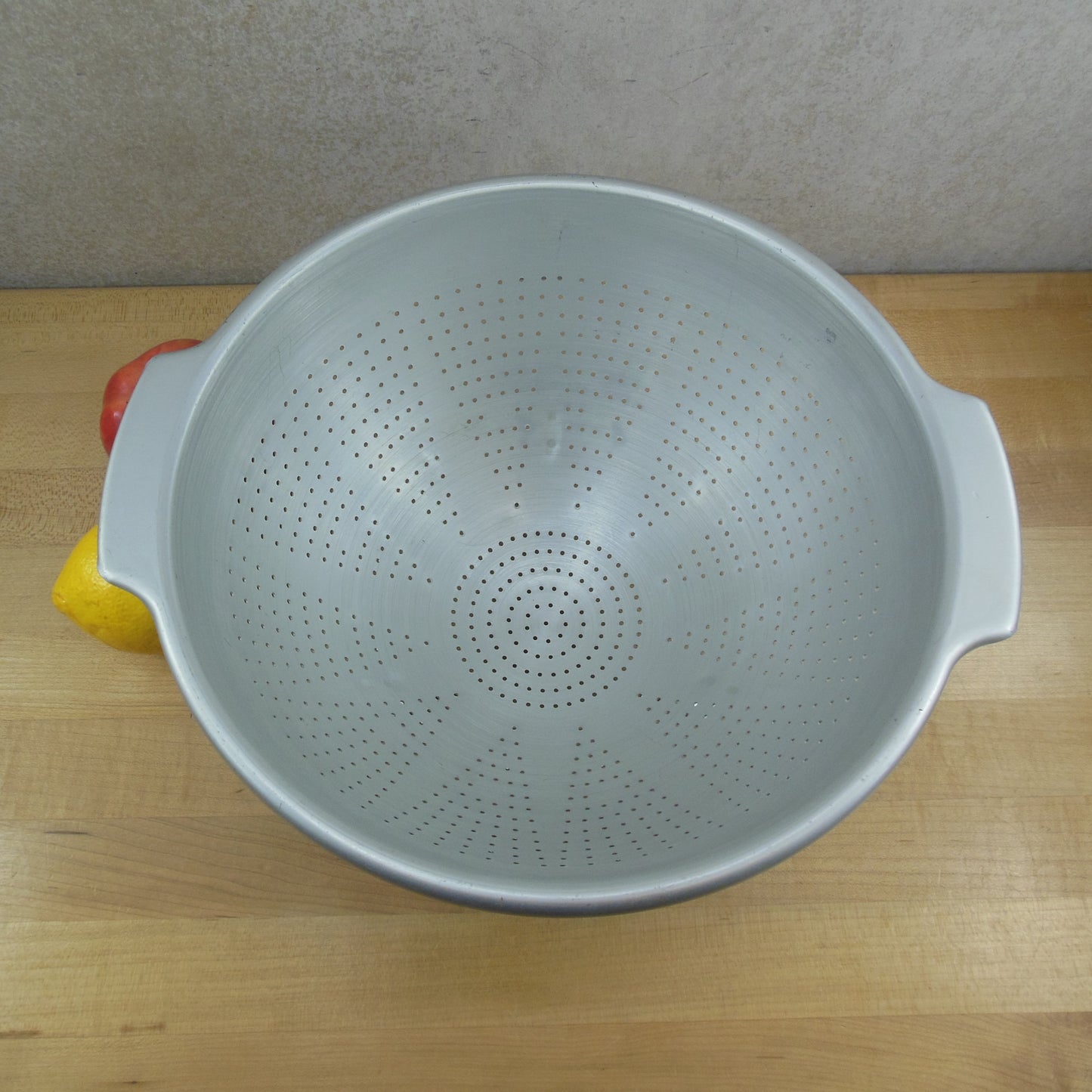 Wear Ever USA No. 3125 Aluminum 11" Colander Strainer vintage