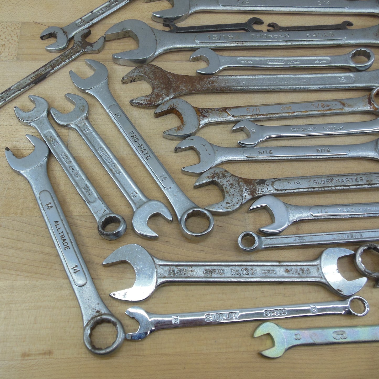 Misc. Mixed Maker Estate Lot 36 Mechanics Wrenches Open Box Combo used
