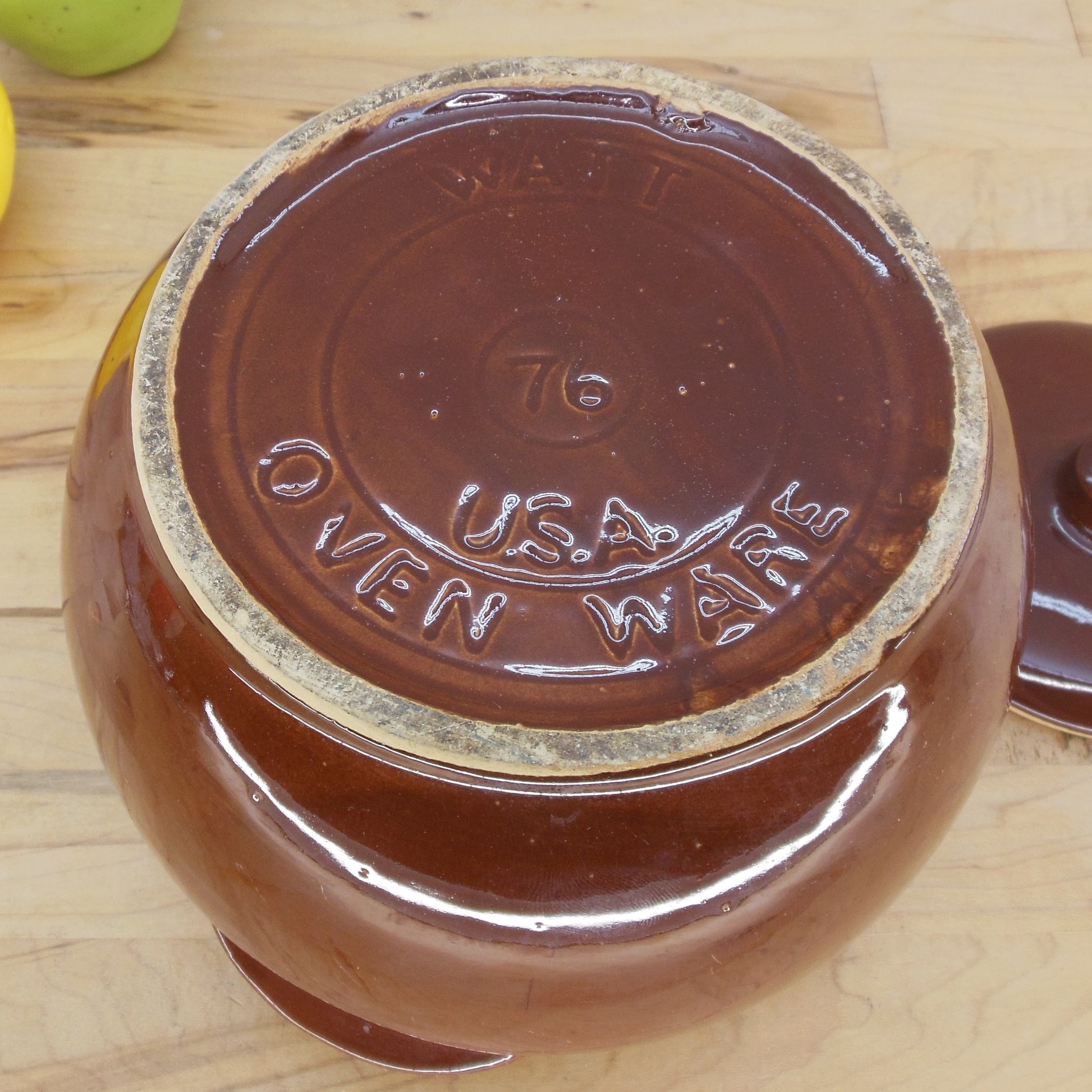 Watt Oven Ware USA Brown Pottery Bean Pot 76 Signed