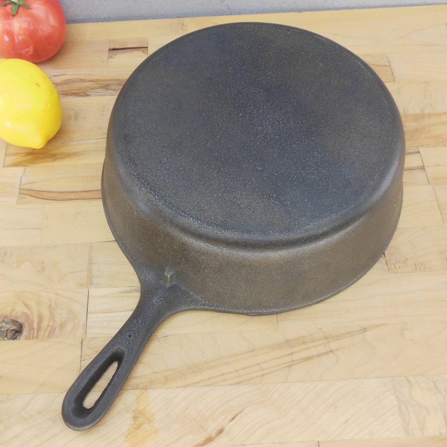 Wagner Ware USA Unbranded #8 Cast Iron 10-1/2" Chicken Fry Deep Skillet used
