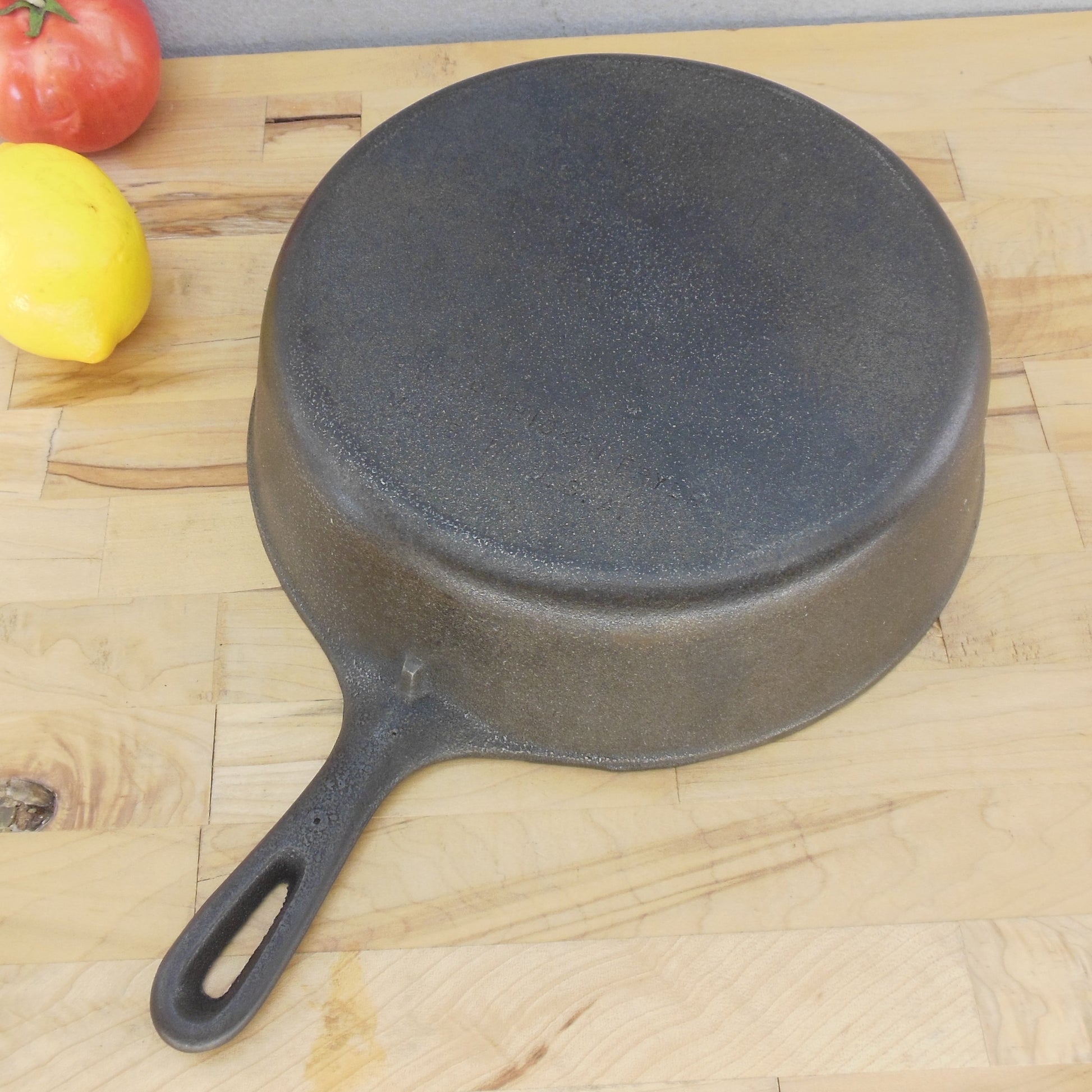 Wagner Ware USA Unbranded #8 Cast Iron 10-1/2" Chicken Fry Deep Skillet used
