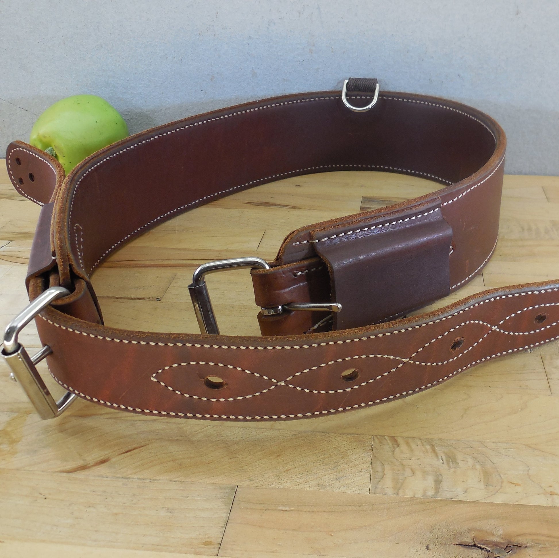 Weaver USA Leather 39" Back Cinch 3" Billet 25" Clean
