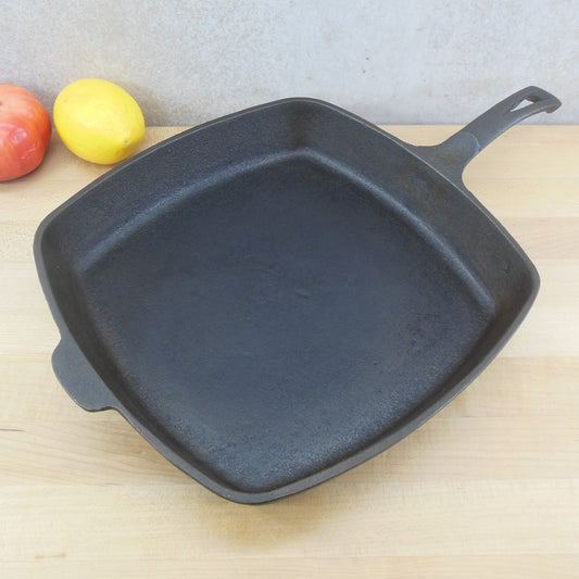 Wagner Ware Unbranded Cast Iron 11" Square Skillet Made In USA
