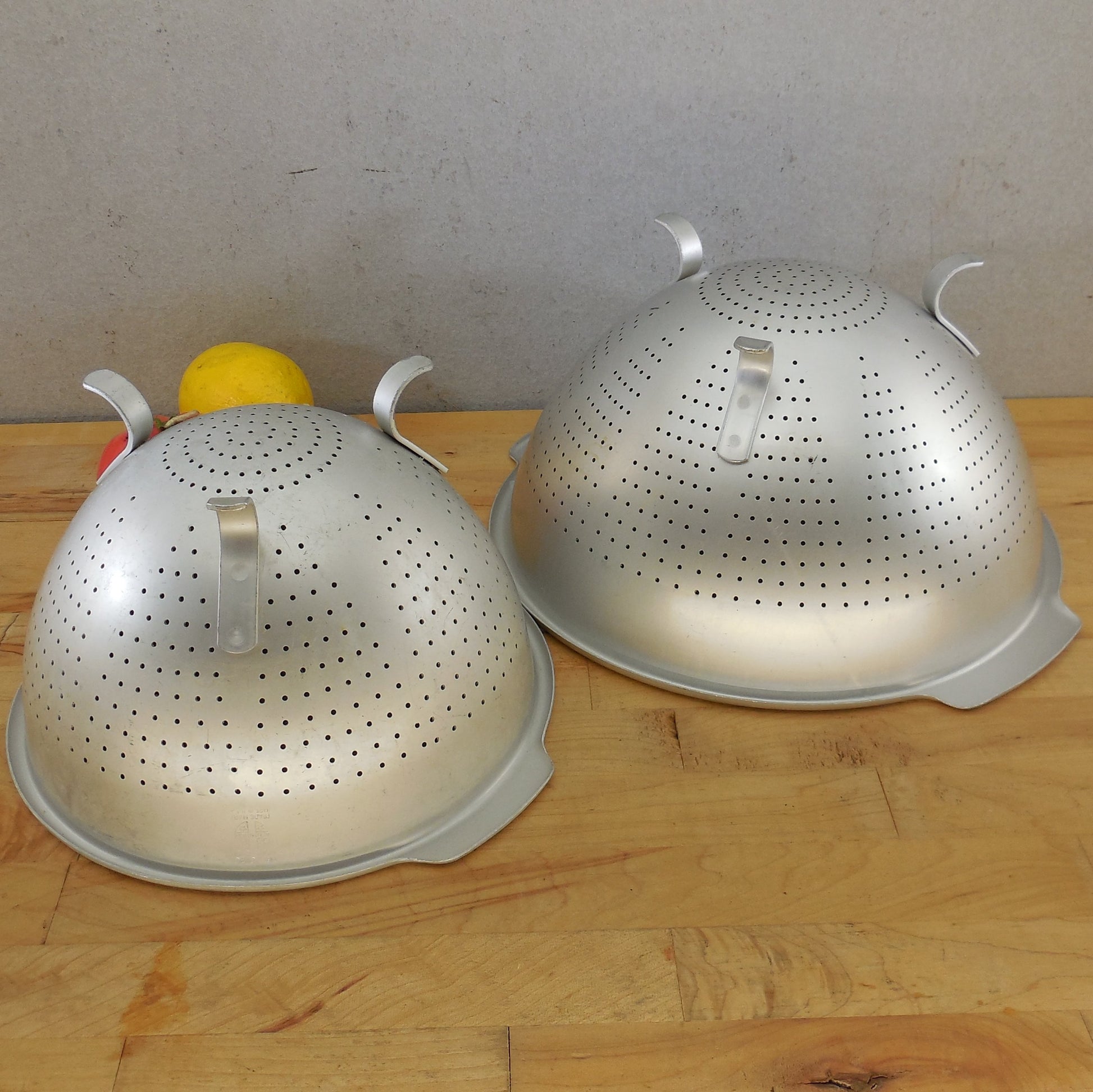 Wear Ever USA Pair  Aluminum Colanders Strainer 9" 11" No. 3123 3125 Silver