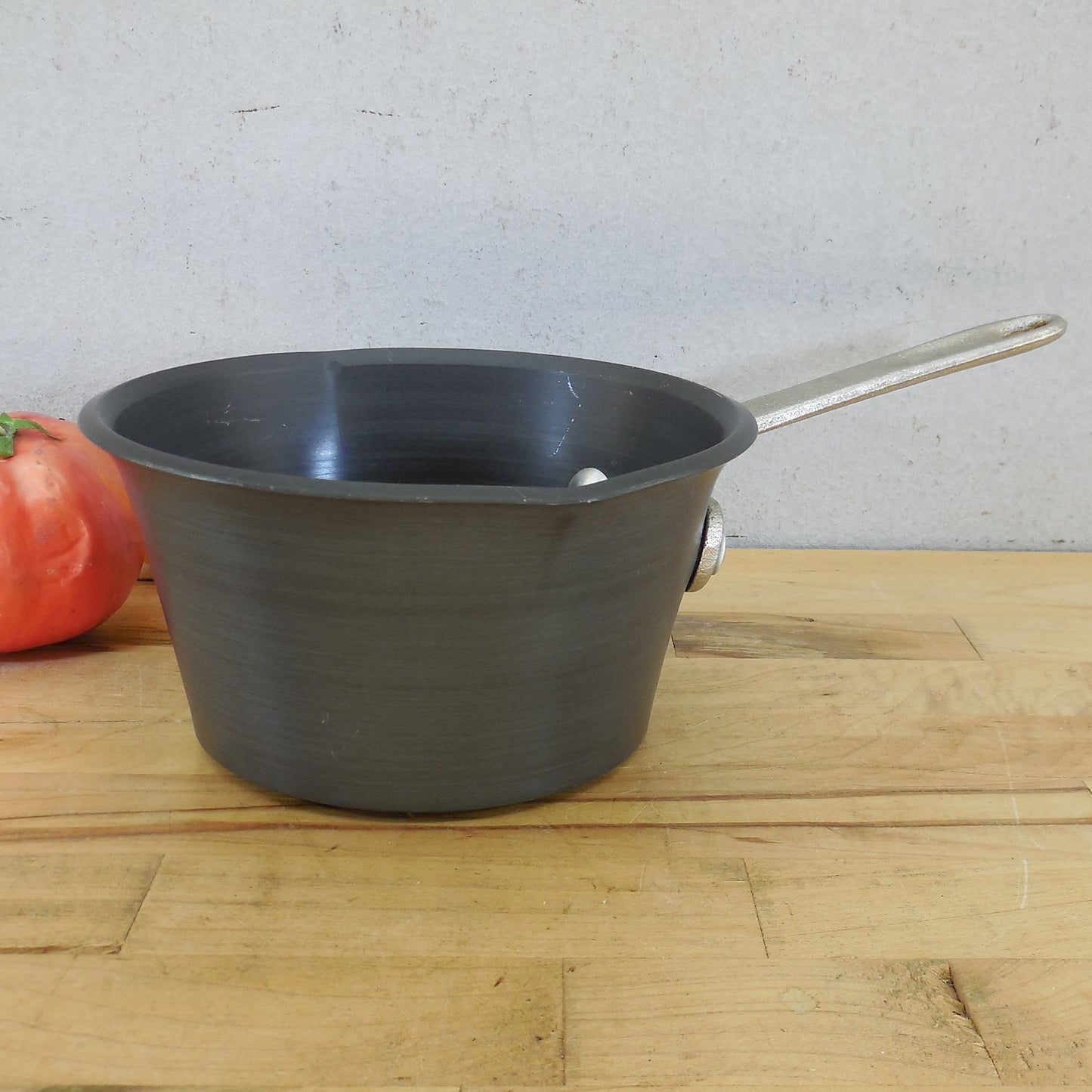 Commercial Cookware Toledo USA Calphalon Aluminum 1 Quart Windsor Open Saucepan