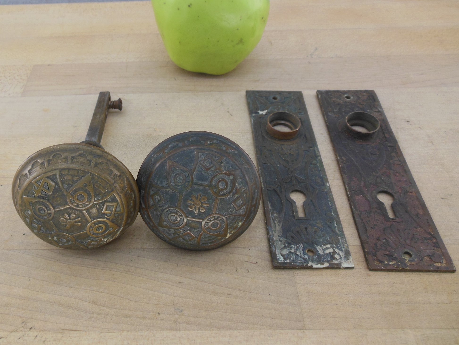 Antique Norwalk Eastlake Bronze Mortise Door Knob Set & 6921 Back Plates Used