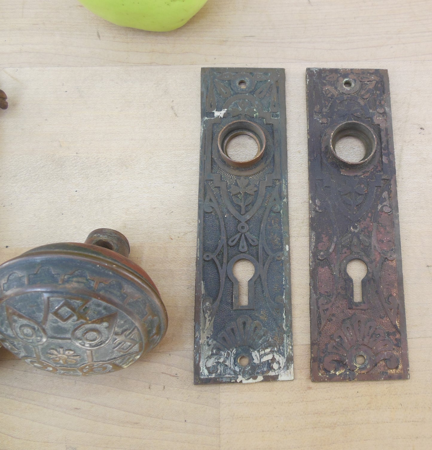 Antique Norwalk Eastlake Bronze Mortise Door Knob Set & 6921 Back Plates ornate