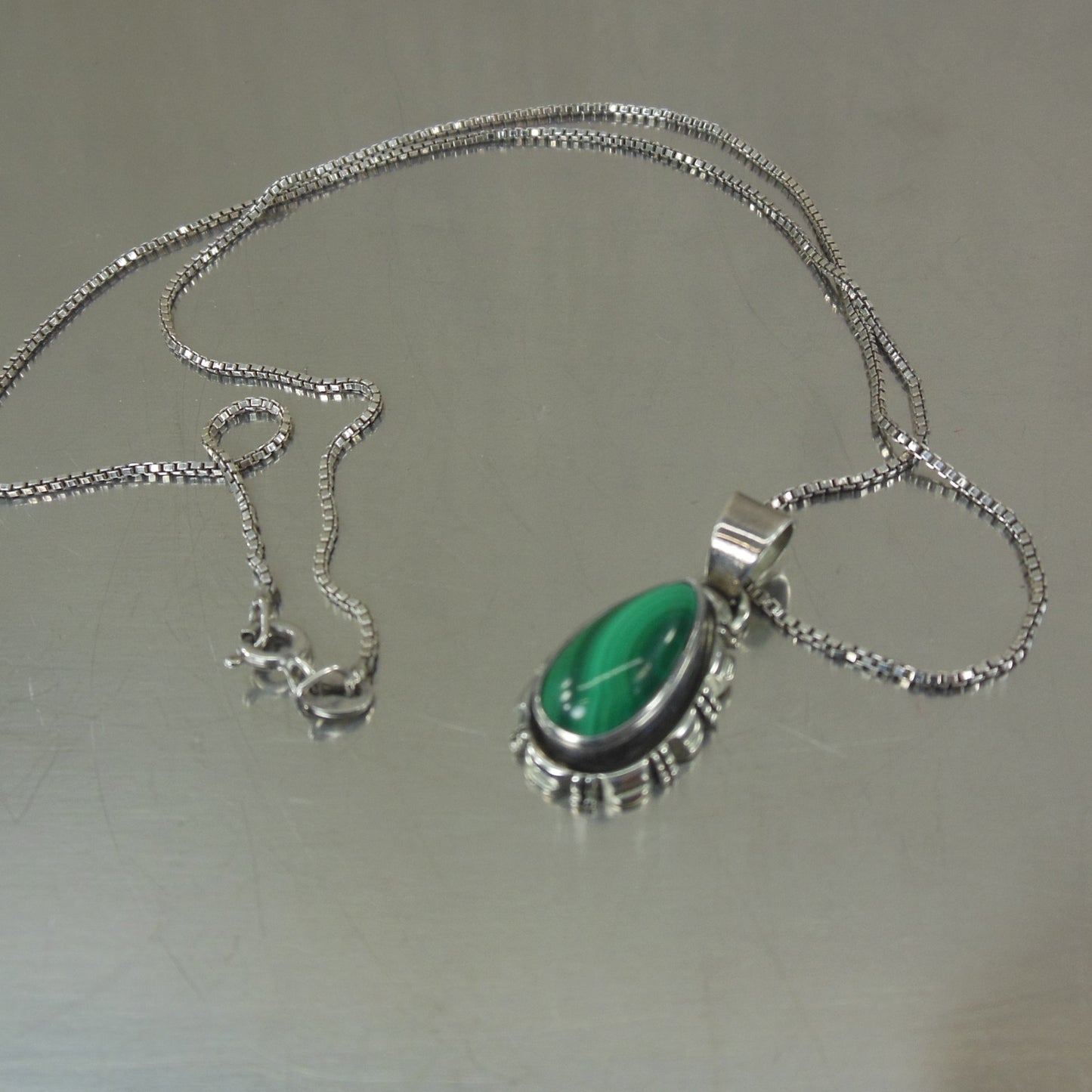 Leslie Yazzie Navajo Sterling Silver Malachite Pendant Necklace Italian Chain