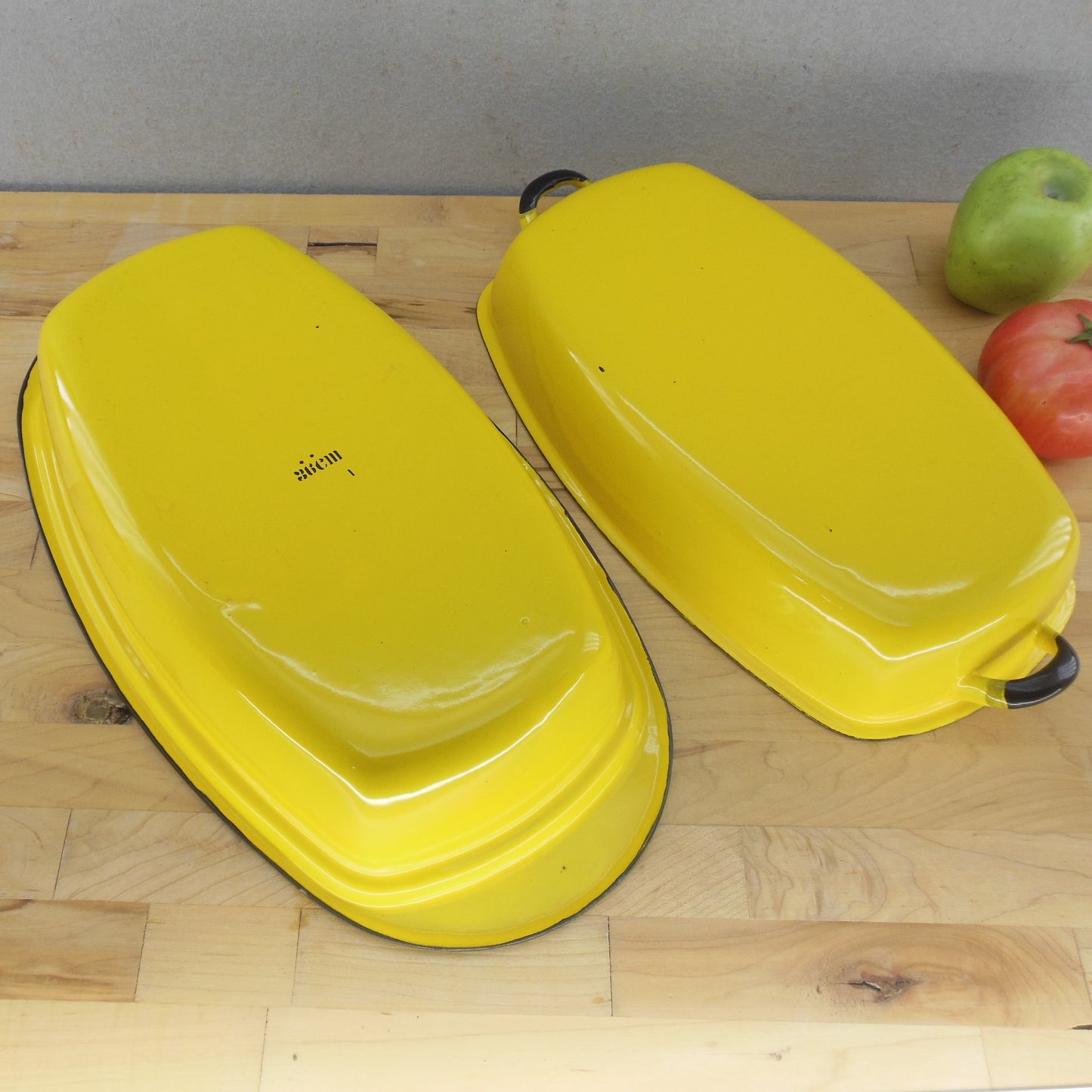 European Enamelware Oval Roaster 35cm Yellow Black White 17" Poland 