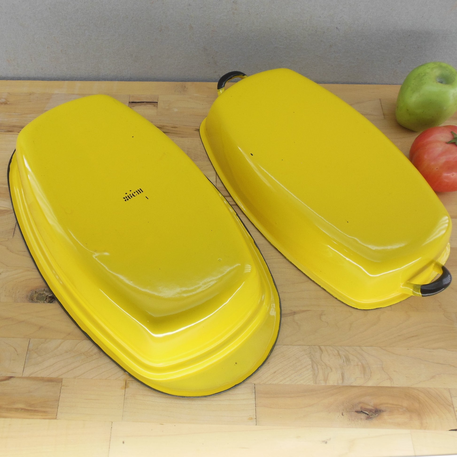 European Enamelware Oval Roaster 35cm Yellow Black White 17" Poland 