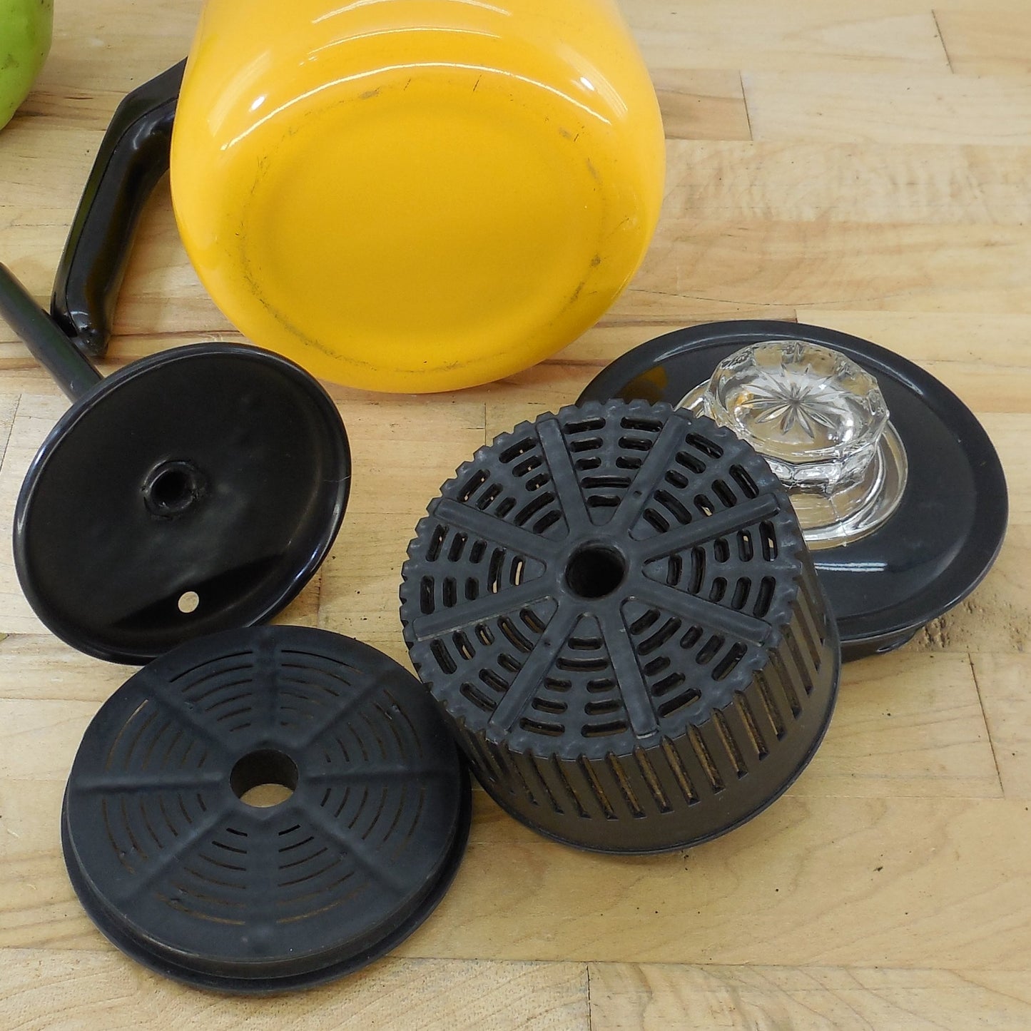 Unbranded Yellow Enamelware Stovetop Coffee Pot Percolator Used
