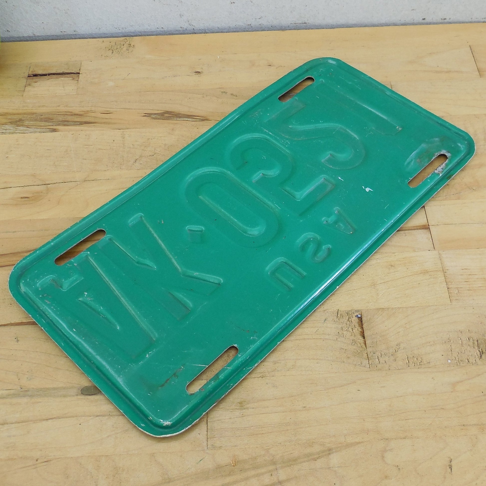 USA Forces In Germany 1966-72 License Plate Tag Green Silver AK-0521 back