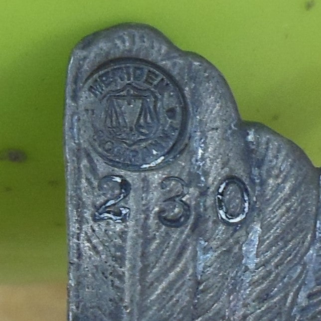 Meriden Britannia Co. #230 Bird on Branch Silverplate Napkin Holder Ring maker mark