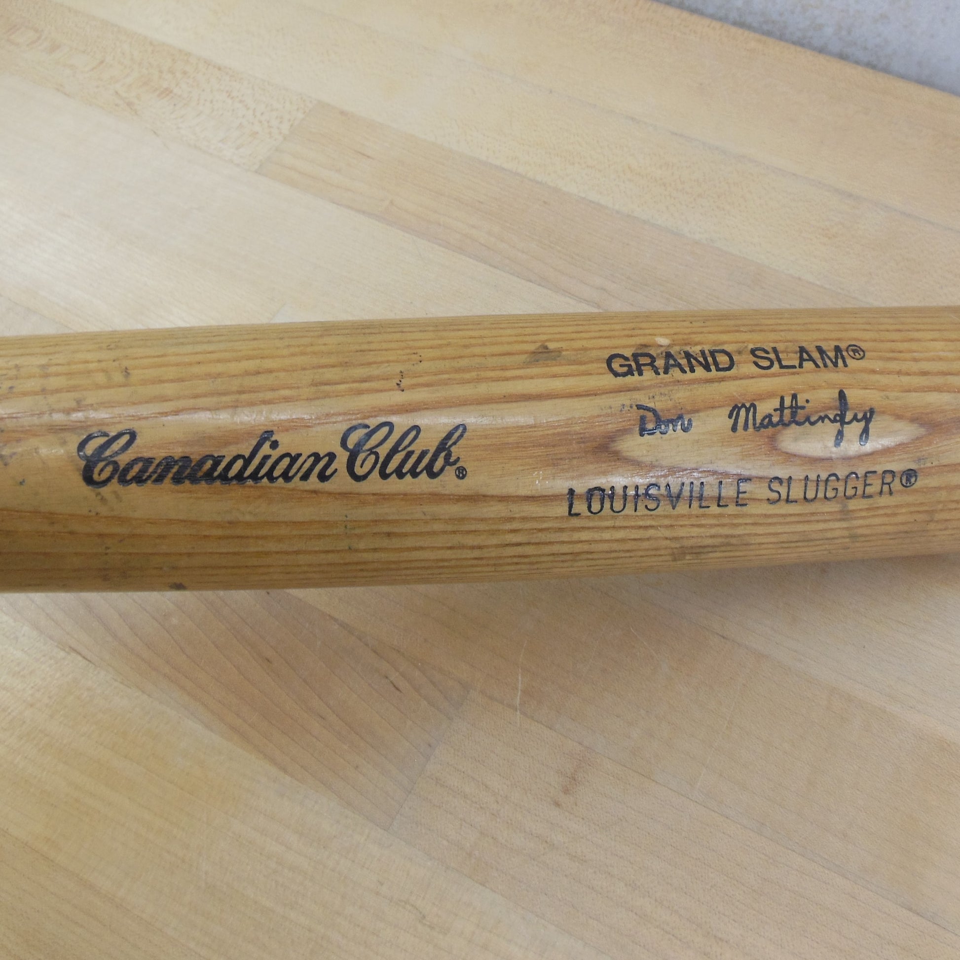Louisville Slugger Bat Canadian Club Grand Slam Don Mattingly 35" wood