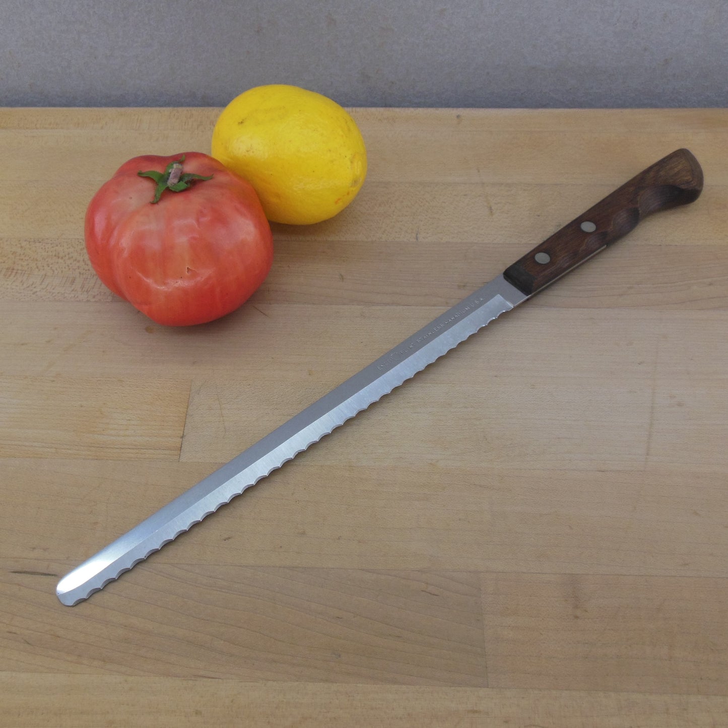 Ekco Flint Stainless USA 9" Serrated Bread Slicing Knife Wood Handle