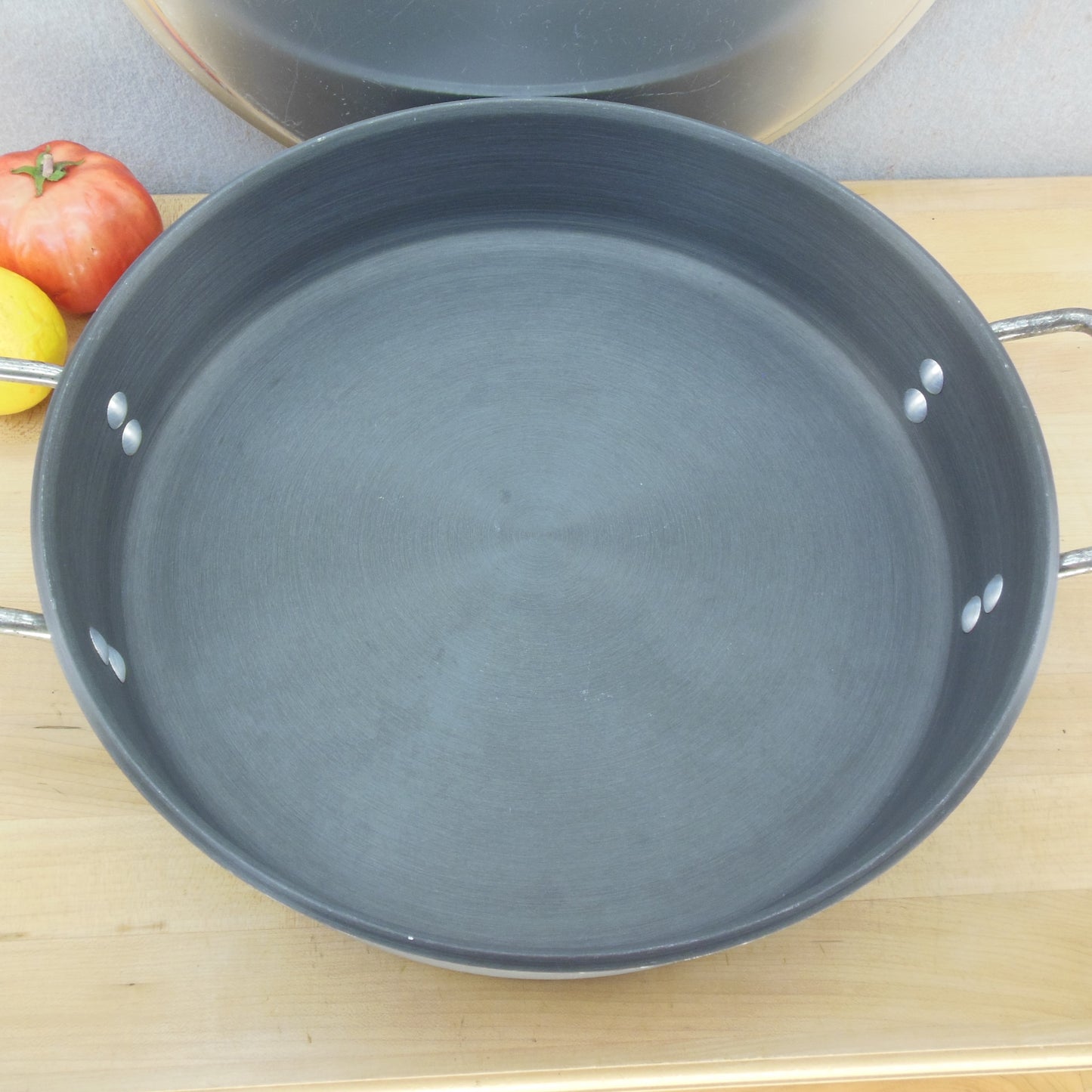 Commercial Cookware Toledo Calphalon Anodized 7 Qt. Sauteuse Pan & Lid 5007 Used