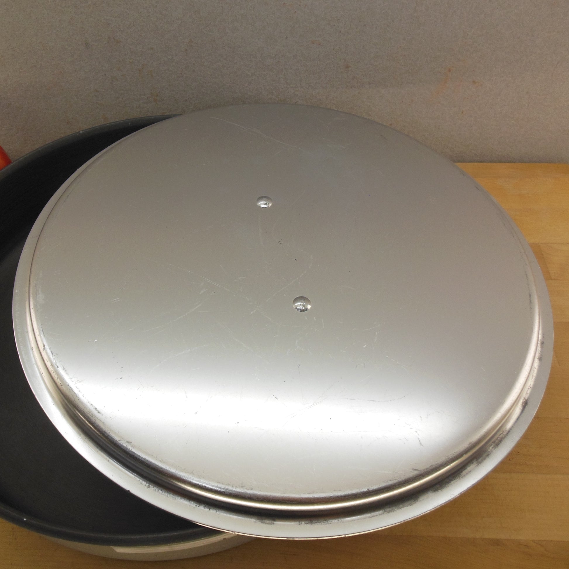 Commercial Cookware Toledo Calphalon Anodized 7 Qt. Sauteuse Pan & Lid 5007 316C NSF