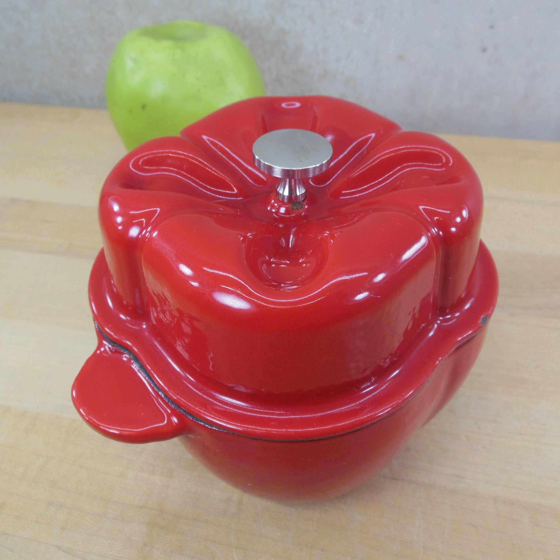Unbranded Red Bell Pepper Cast Iron Mini Petite Cocotte pot lid