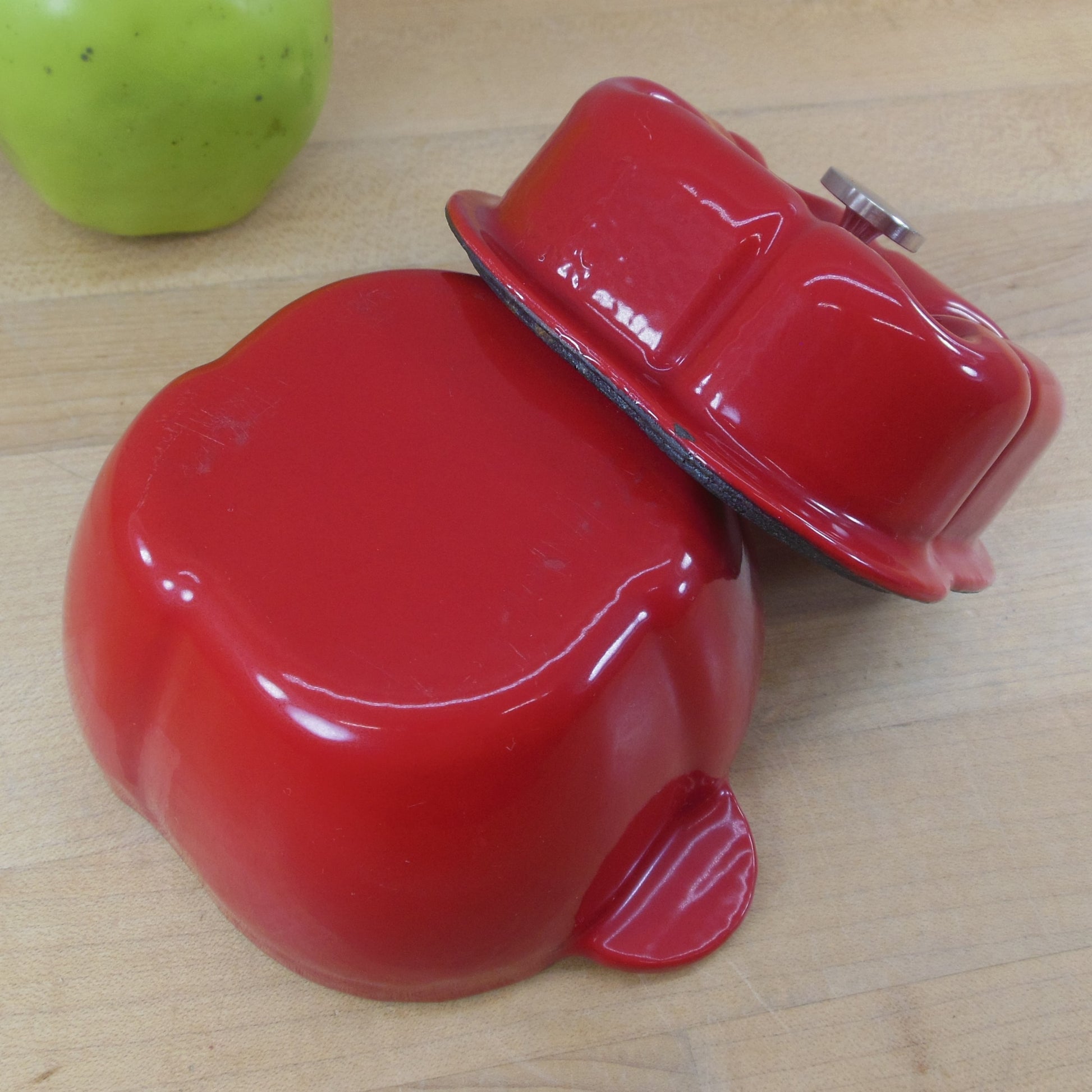 Unbranded Red Bell Pepper Cast Iron Mini Petite Cocotte lid