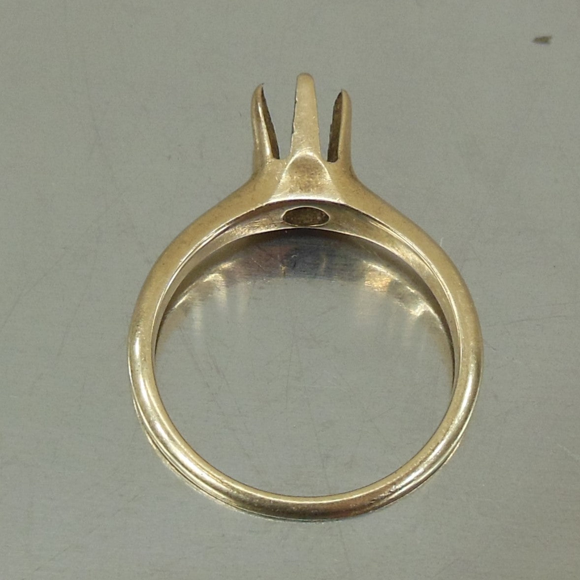 Solitaire Ring Mount 14K Yellow Gold - No Stone Scrap Repair 4.75 Size used