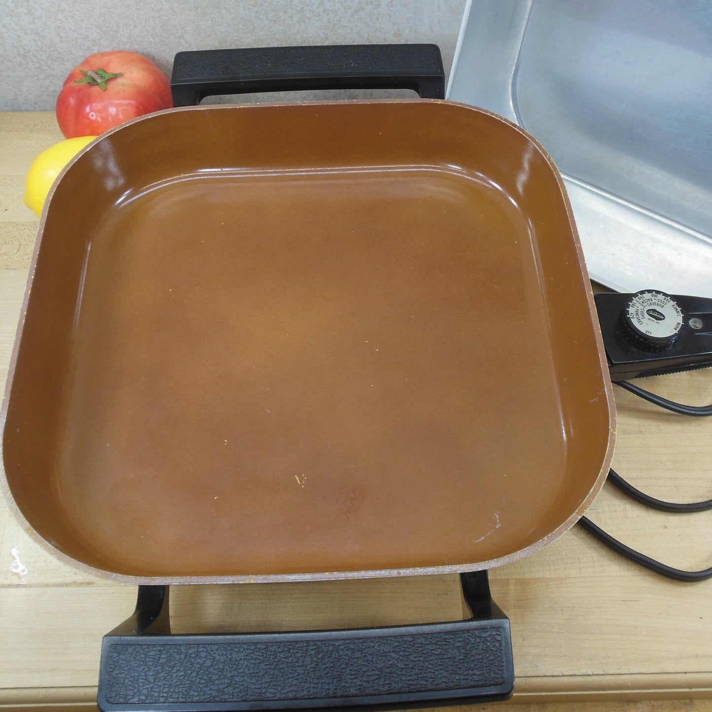 Sunbeam Vista USA Electric Fry Pan Skillet Cape Cod Lobster Cove Rare Brown Teflon