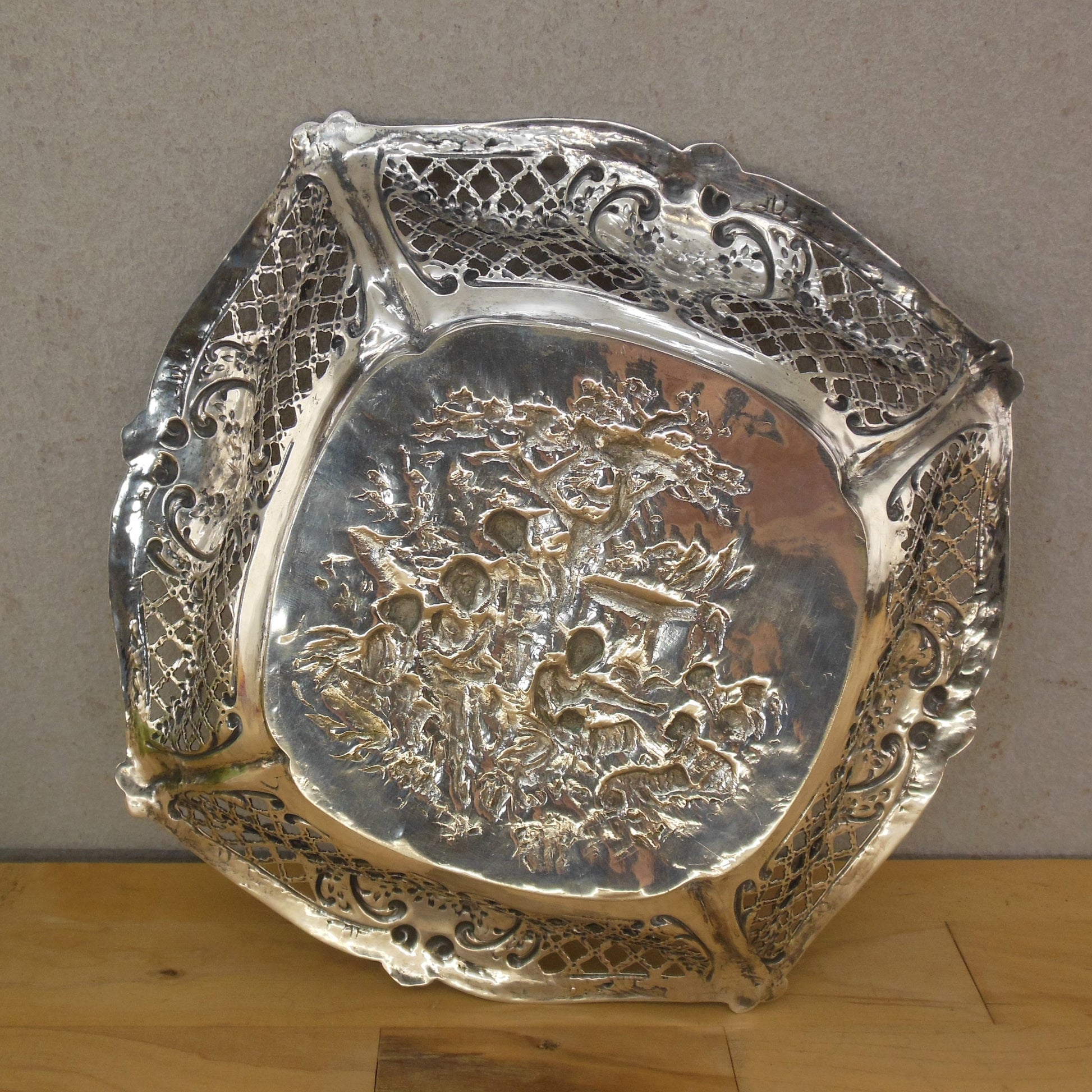 Antique Unmarked European Continental Silver Openwork Bowl Dish 345 Grams Bottom