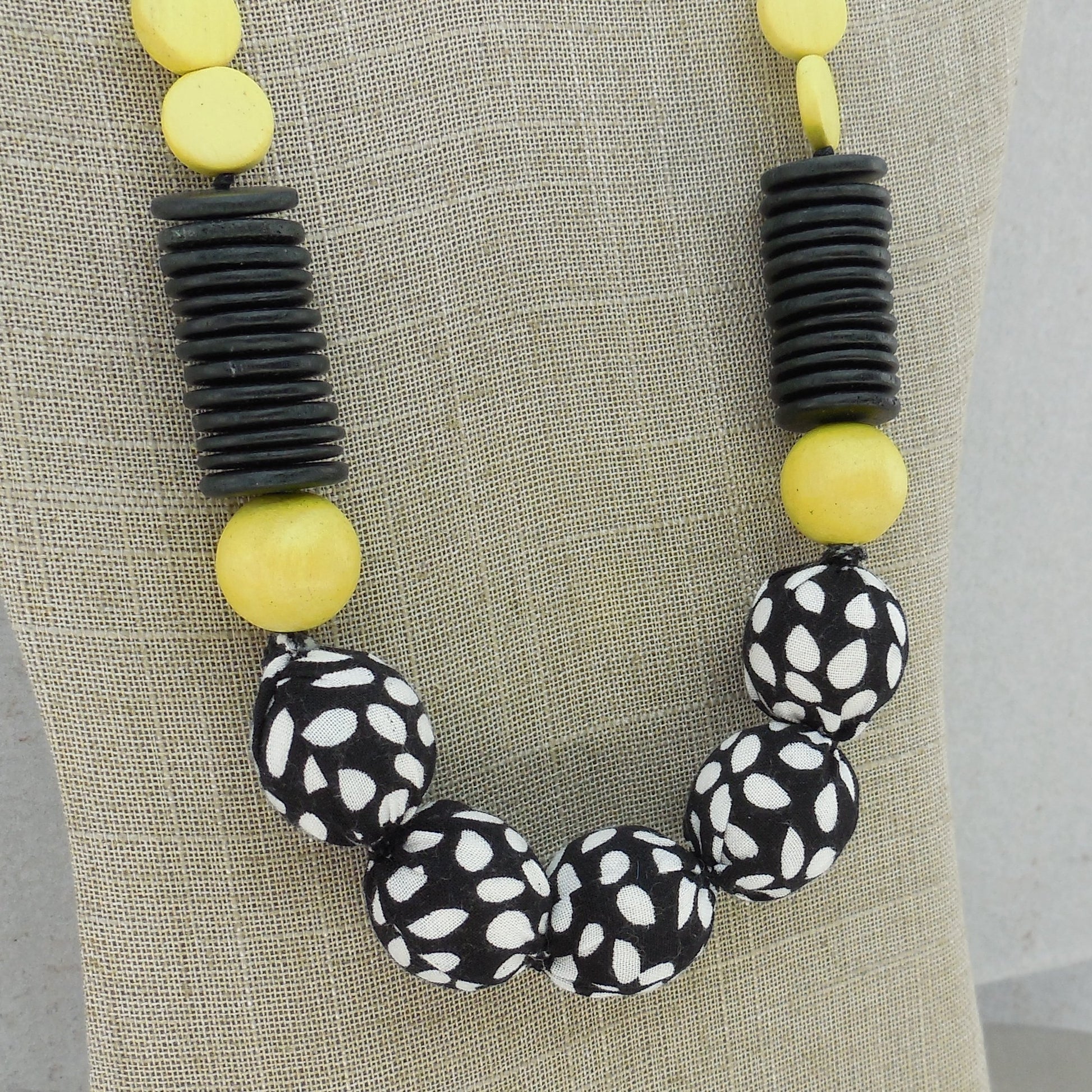 Sylca Designs Ball Disc Bead Necklace Black Yellow White Poka Dot