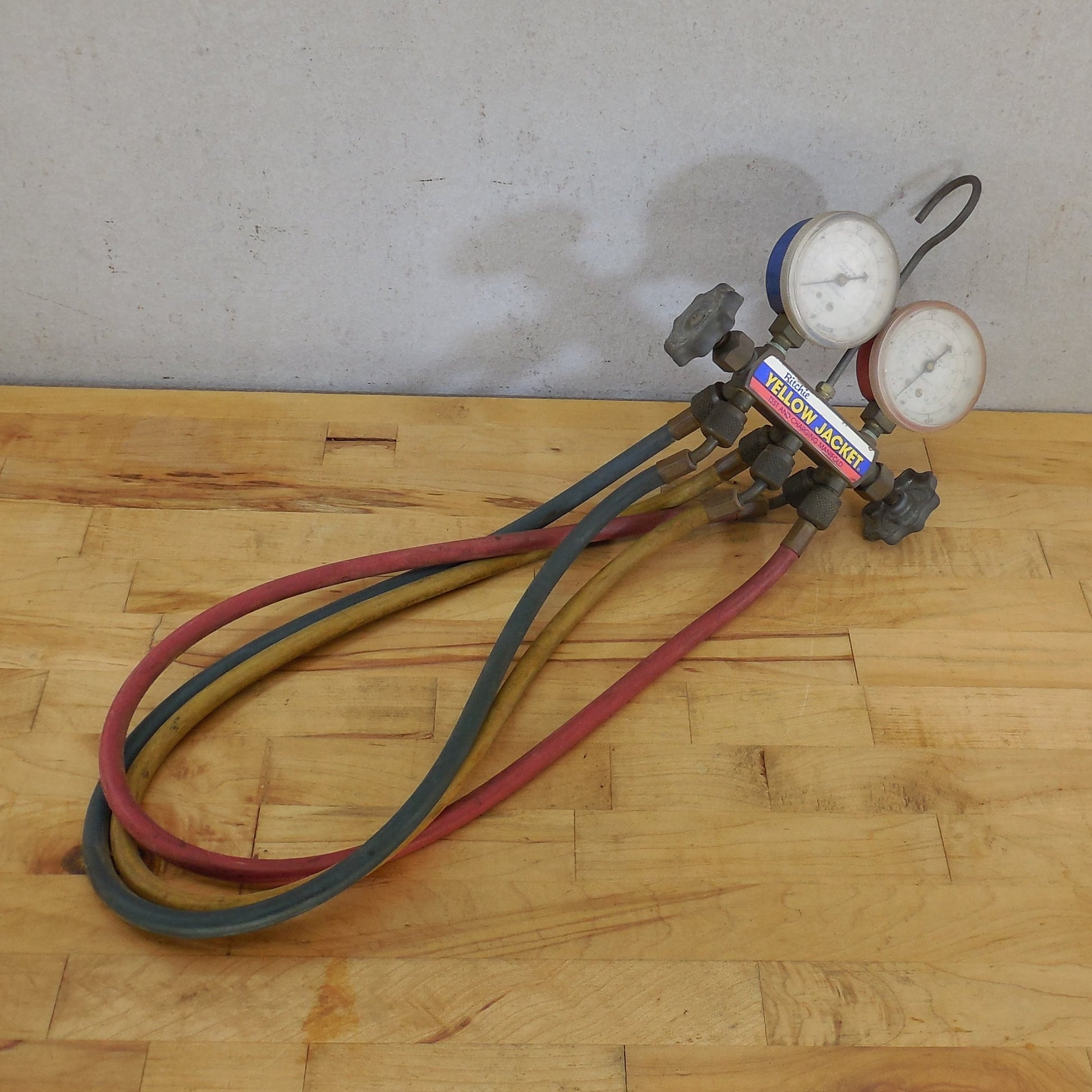 Ritchie Yellow Jacket Test & Charging Manifold Gauges With Hoses Untested